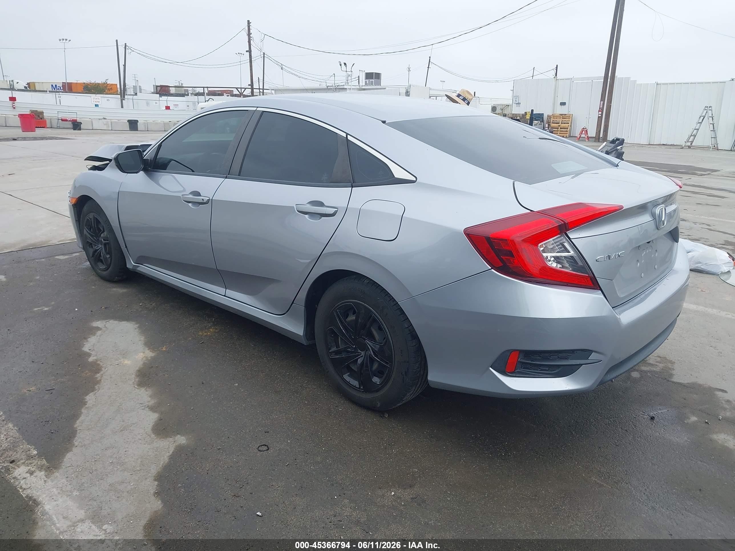 2018 Honda Civic Lx Silver vin: 2HGFC2F58JH521224