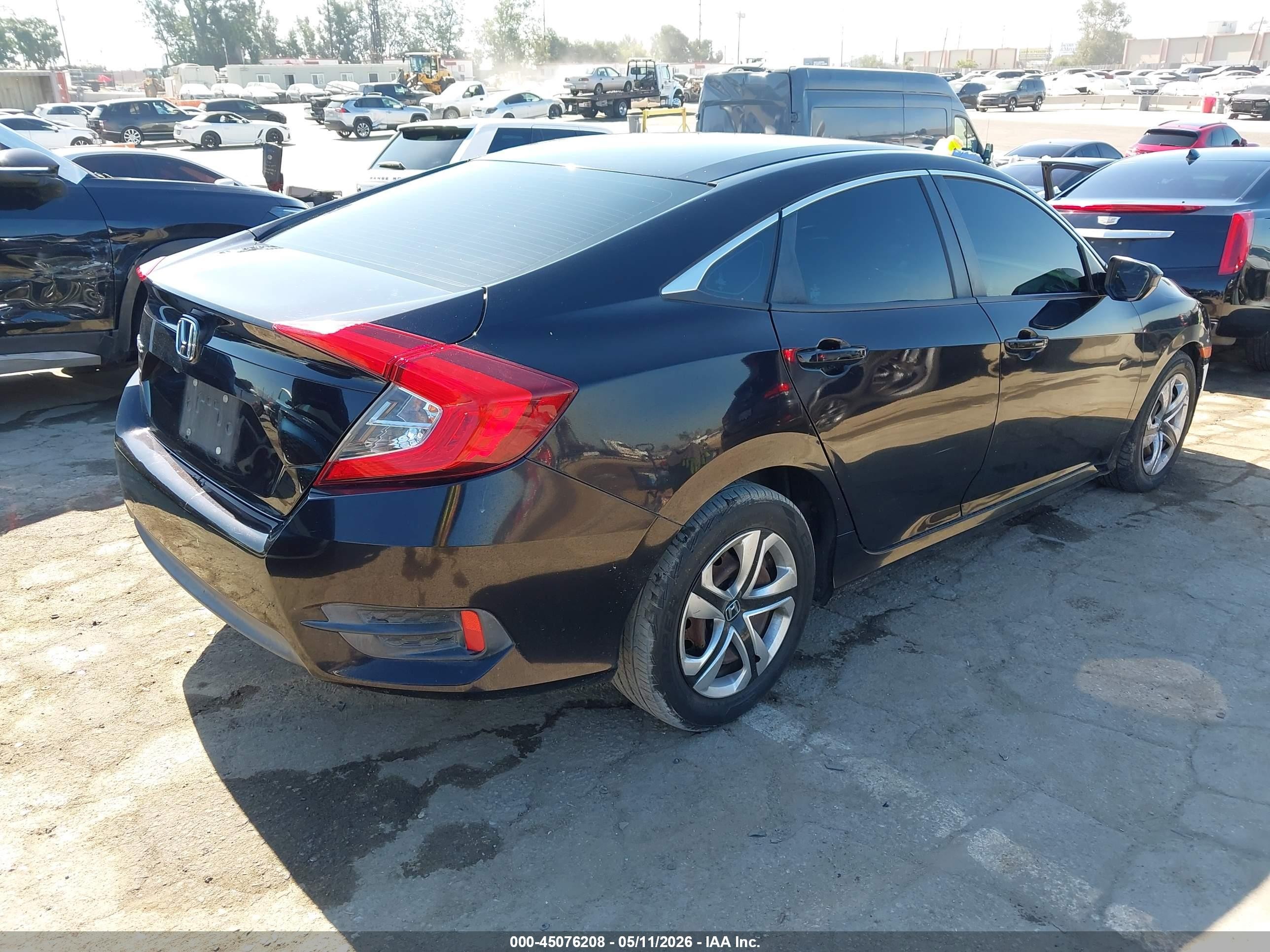 2018 Honda Civic Lx Burgundy vin: 2HGFC2F58JH552974