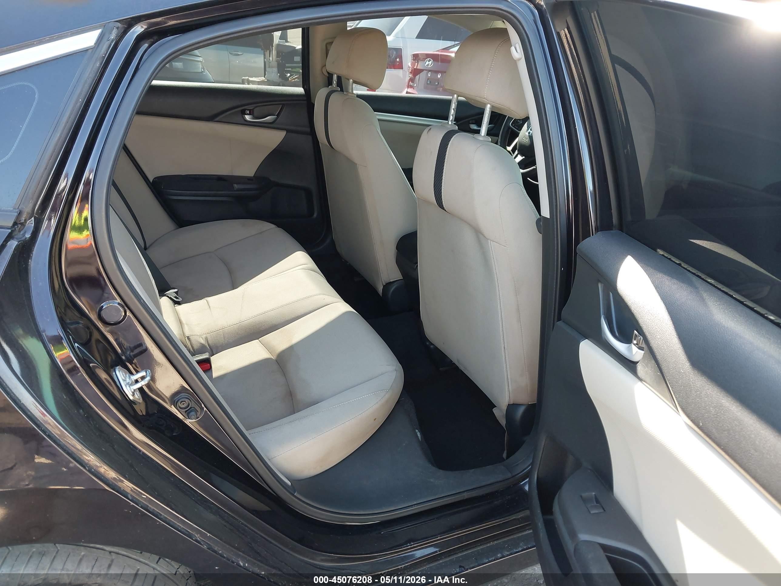 2018 Honda Civic Lx Burgundy vin: 2HGFC2F58JH552974
