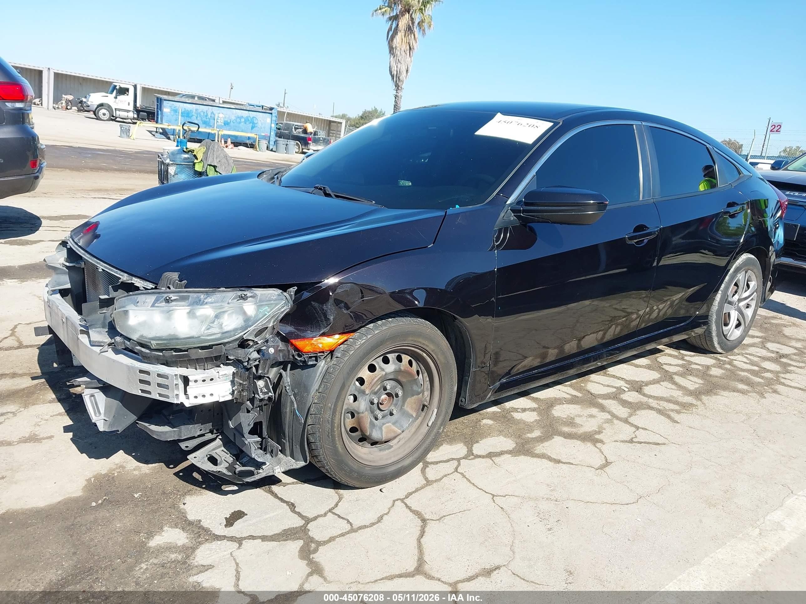 2018 Honda Civic Lx Burgundy vin: 2HGFC2F58JH552974