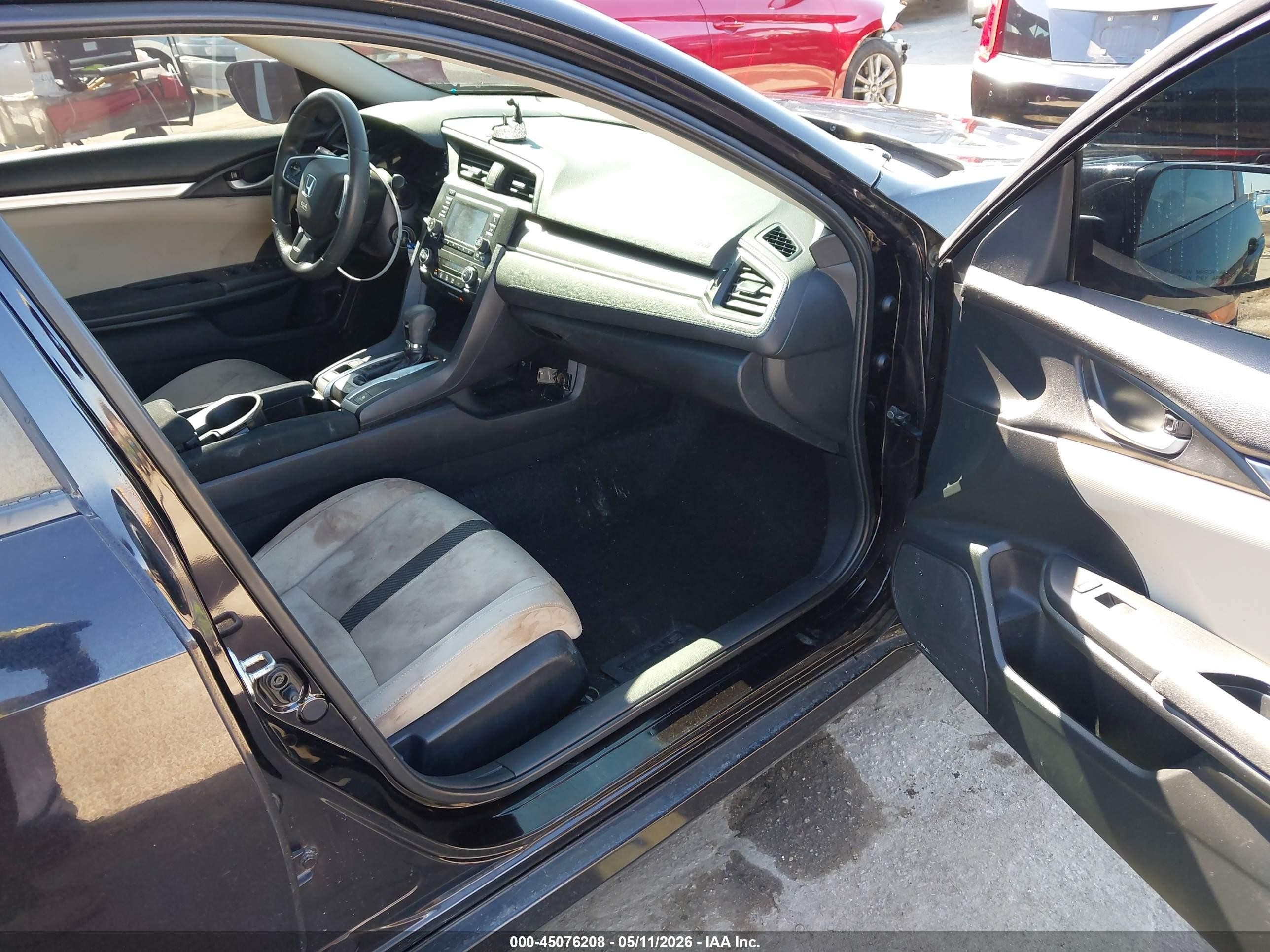 2018 Honda Civic Lx Burgundy vin: 2HGFC2F58JH552974