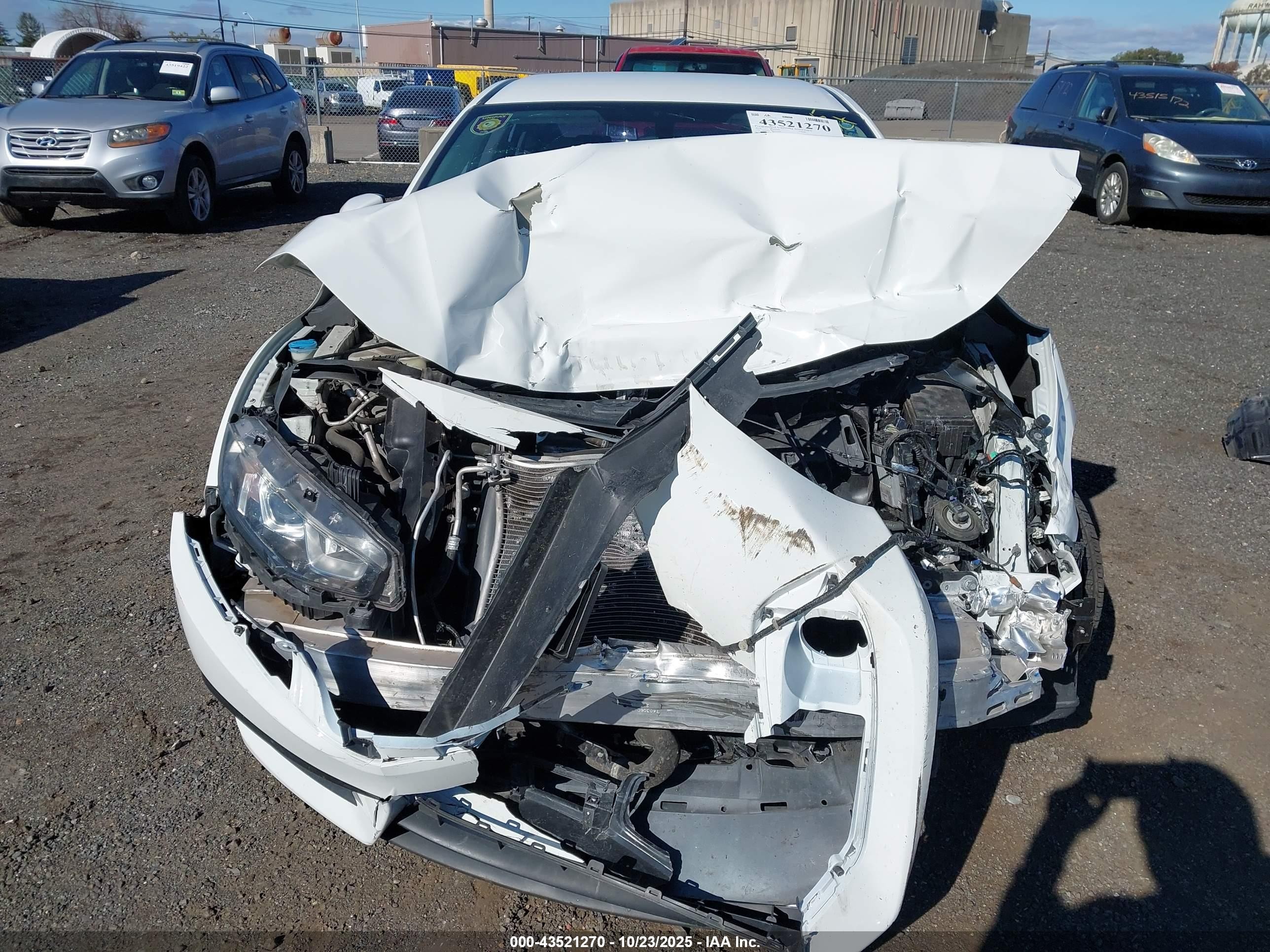 2018 Honda Civic Lx White vin: 2HGFC2F58JH575509