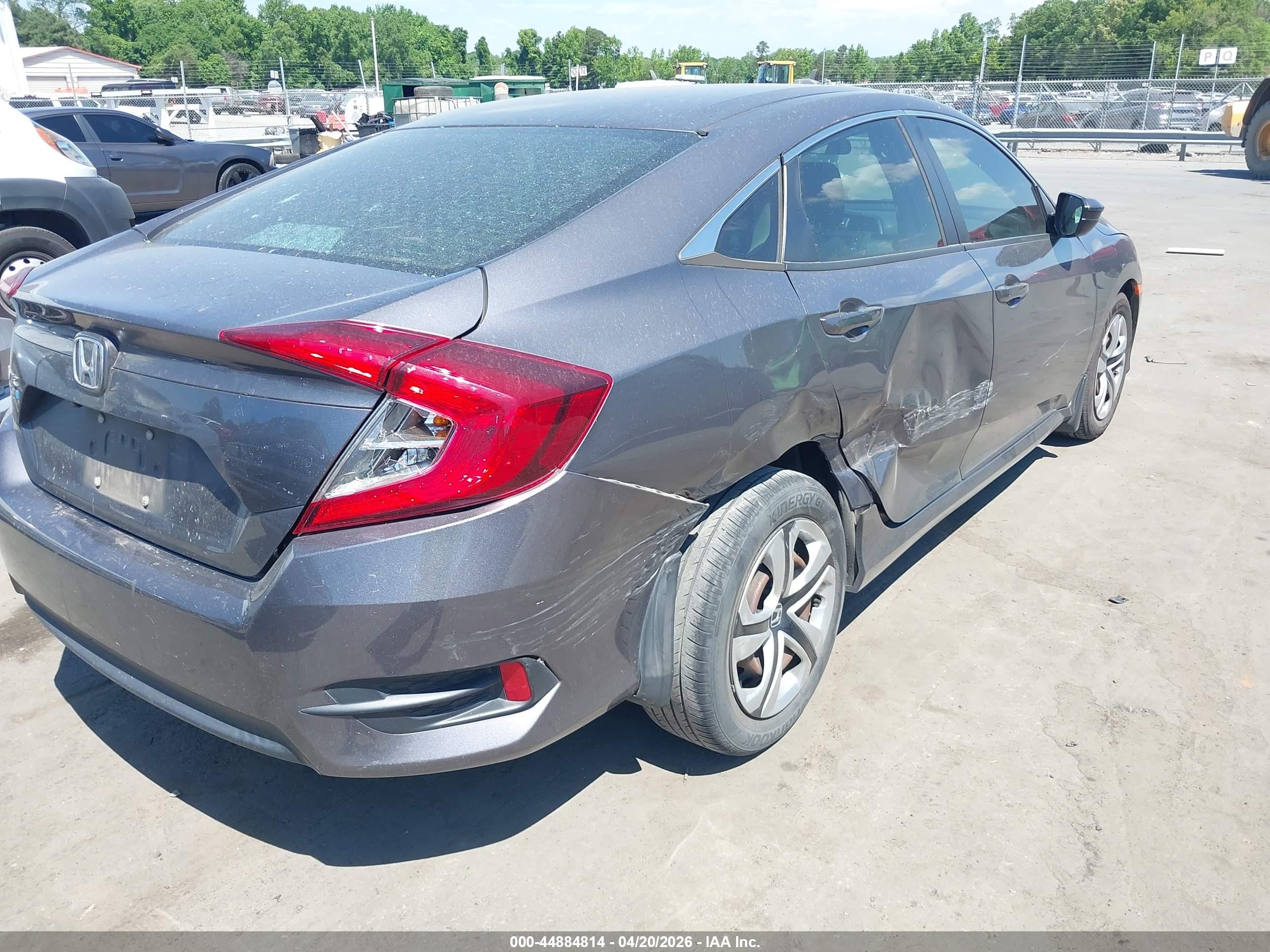 2018 Honda Civic Lx Gray vin: 2HGFC2F58JH580354