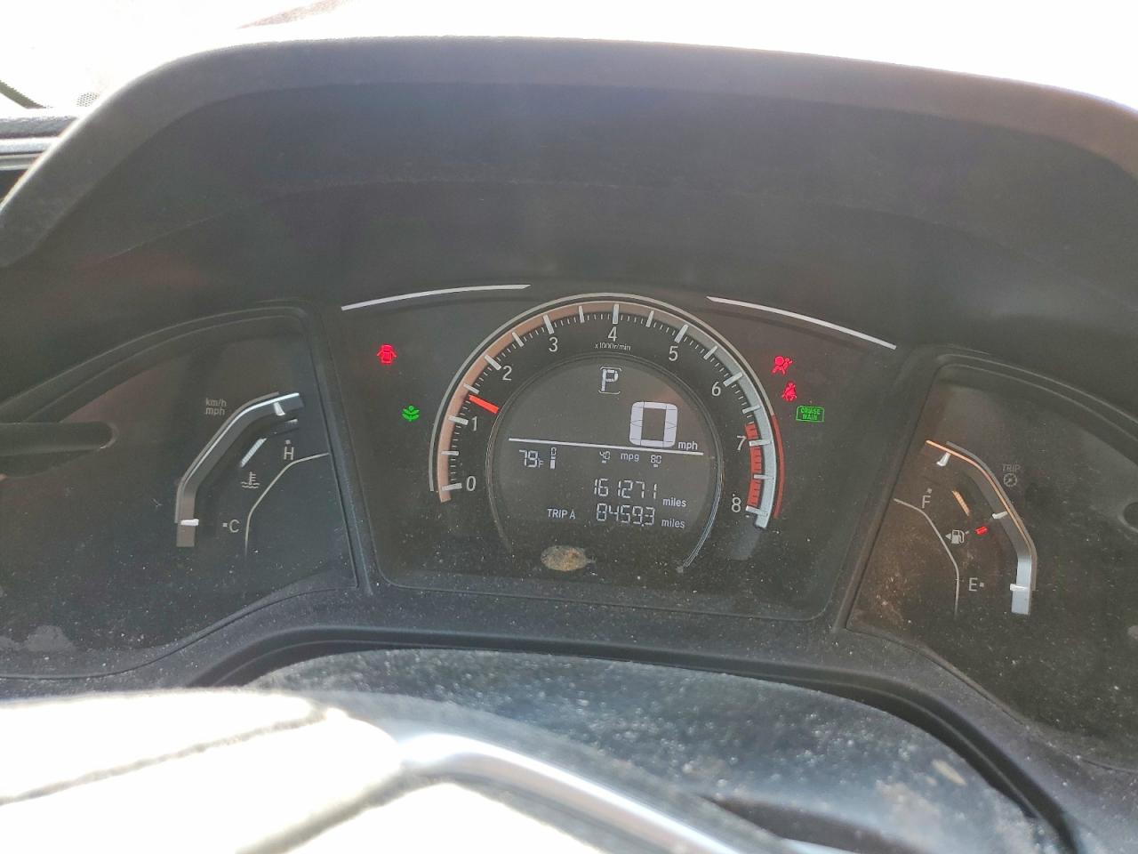 2018 Honda Civic Lx Red vin: 2HGFC2F58JH591452