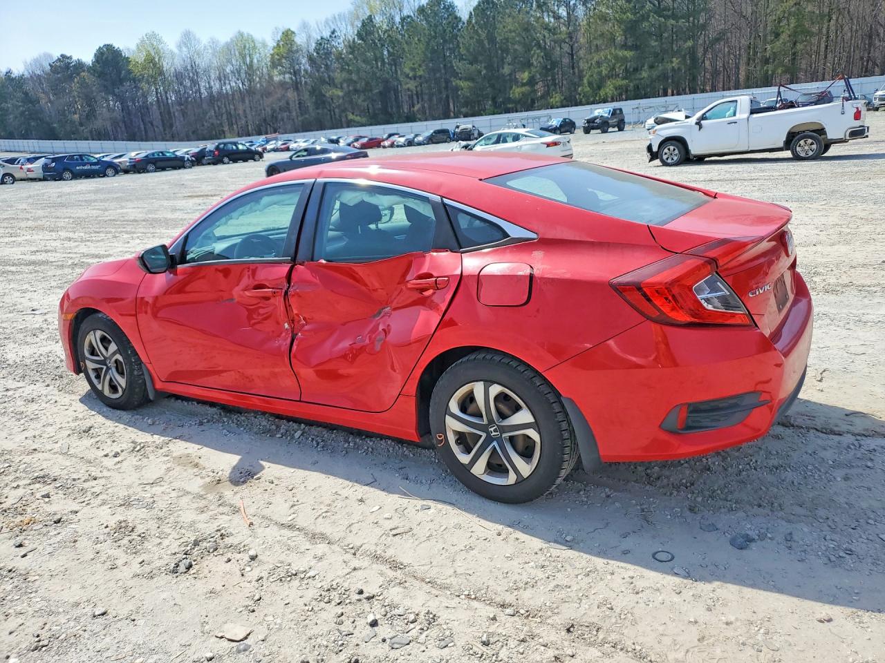 2018 Honda Civic Lx Red vin: 2HGFC2F58JH591452
