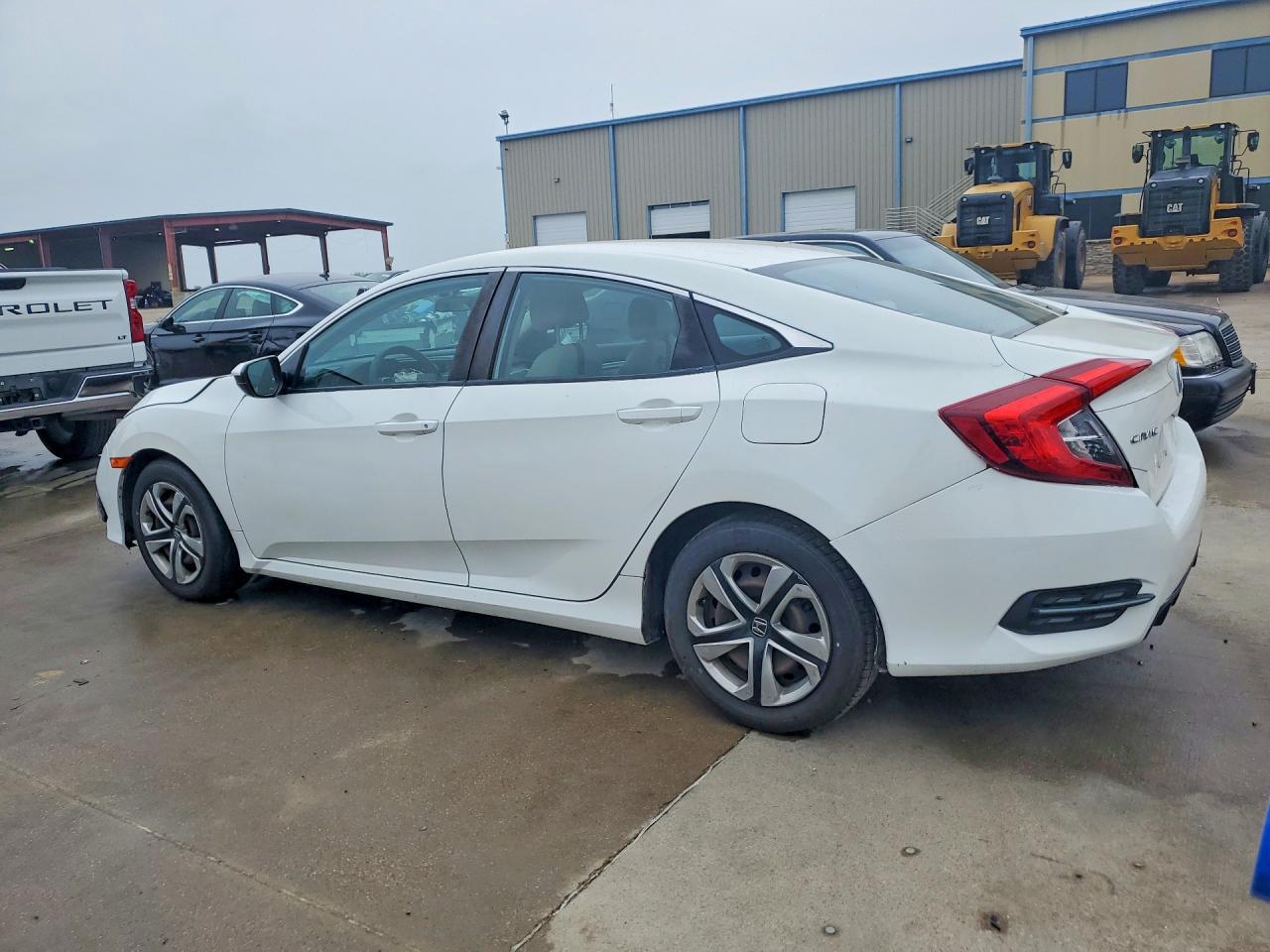 2018 Honda Civic Lx White vin: 2HGFC2F58JH603227