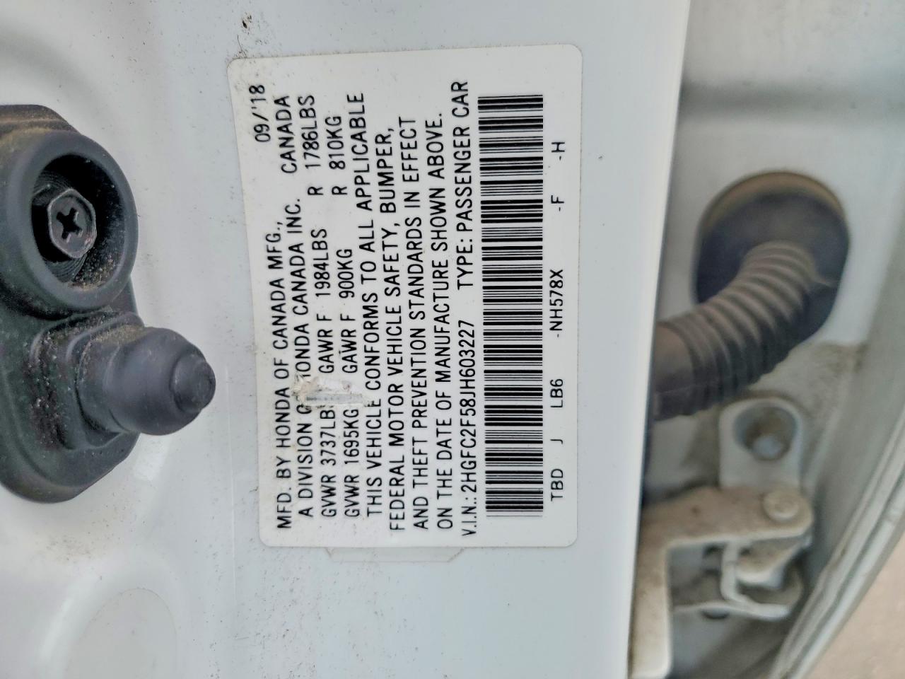 2018 Honda Civic Lx White vin: 2HGFC2F58JH603227