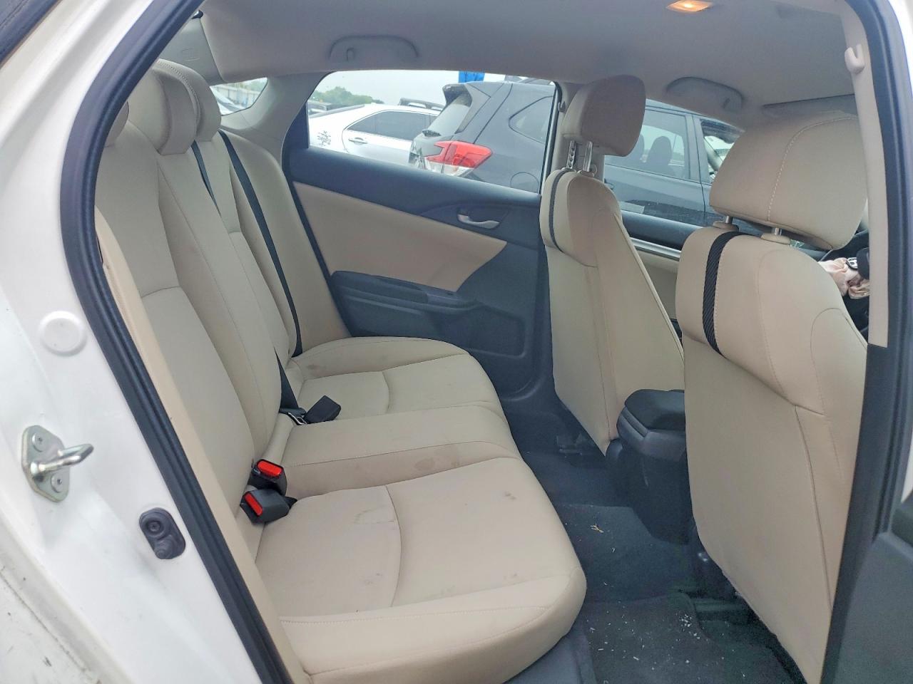 2018 Honda Civic Lx White vin: 2HGFC2F58JH603227