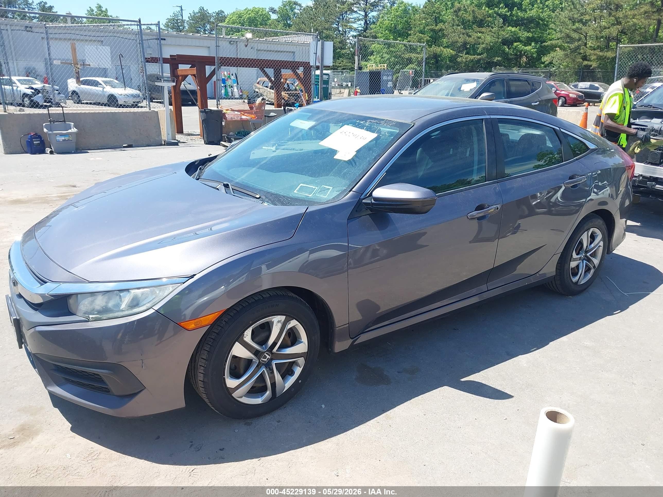 2018 Honda Civic Lx Gray vin: 2HGFC2F59JH501788