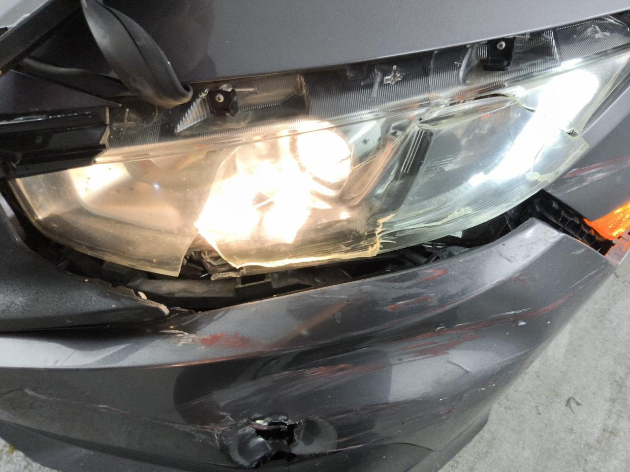 2018 Honda Civic Lx Gray vin: 2HGFC2F59JH587622 Damage: Left Head Lamp, Broken, Replacement Required