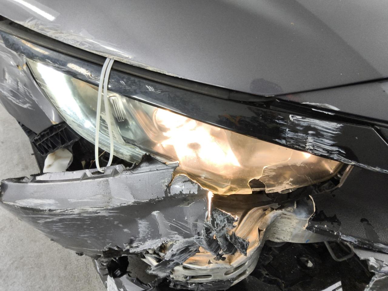 2018 Honda Civic Lx Gray vin: 2HGFC2F59JH587622 Damage: Right Head Lamp, Broken, Replacement Required