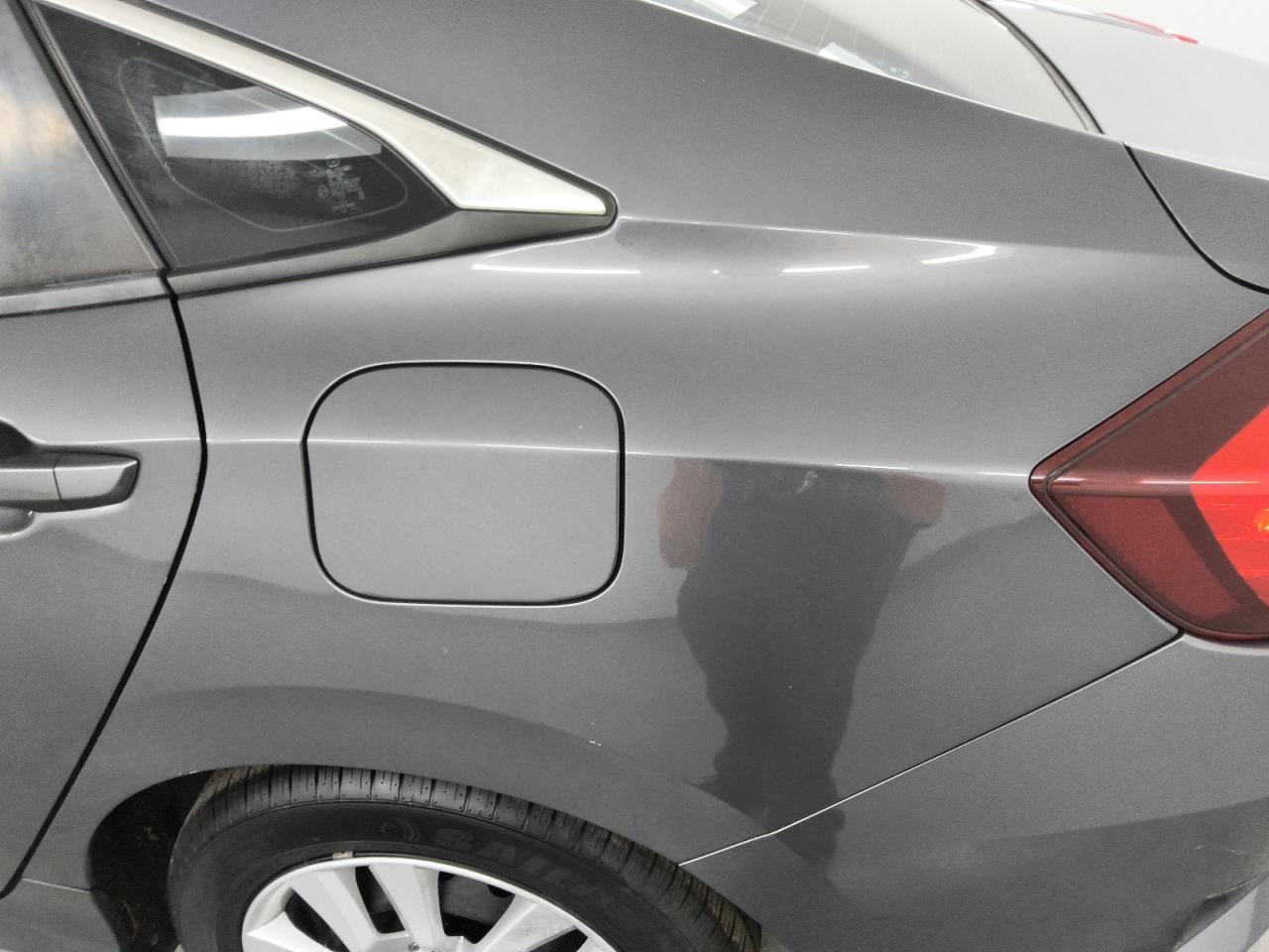 2018 Honda Civic Lx Gray vin: 2HGFC2F59JH587622 Damage: Left Qtr Panel, Chipped, 2