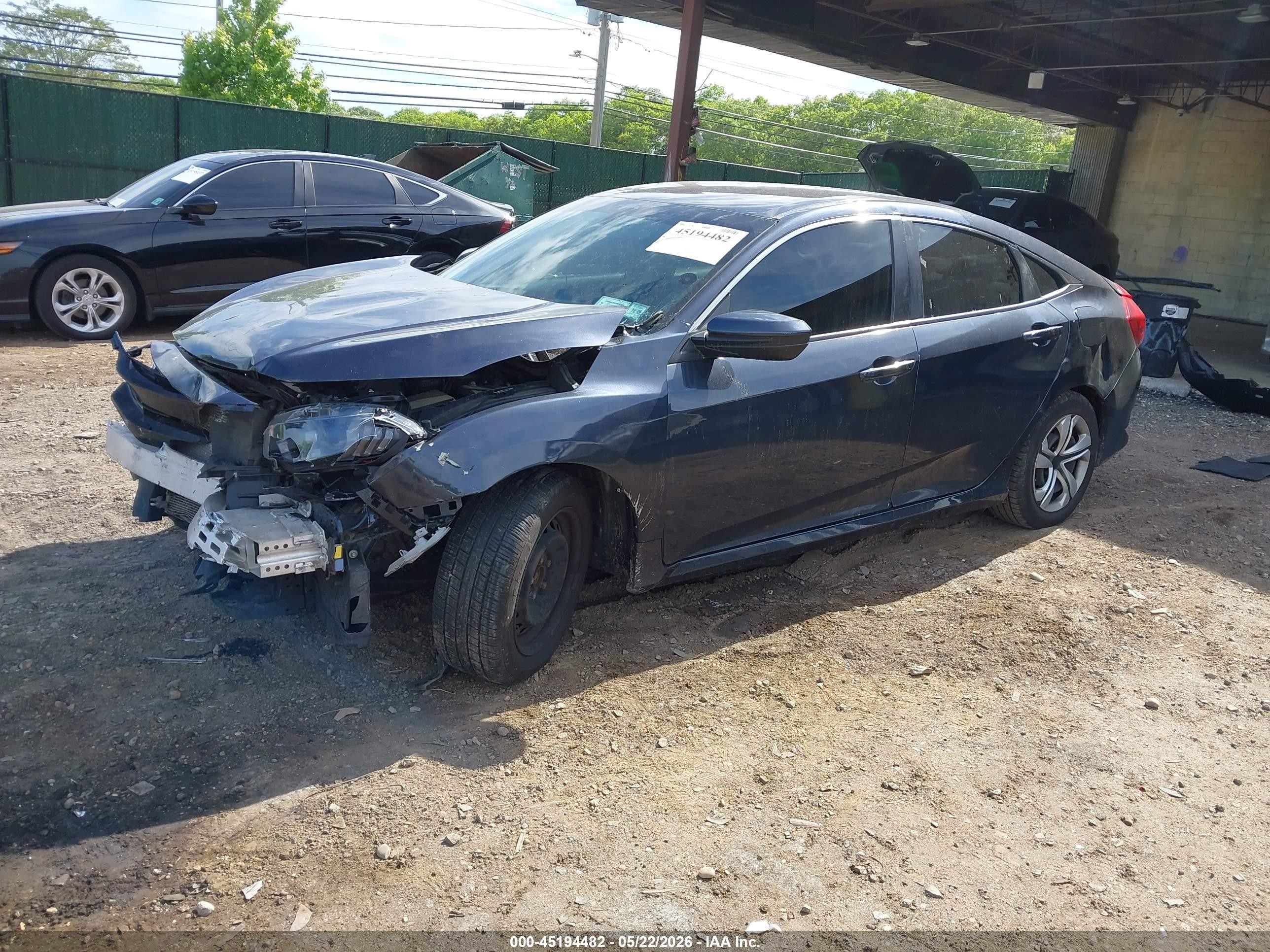 2018 Honda Civic Lx Blue vin: 2HGFC2F5XJH565371