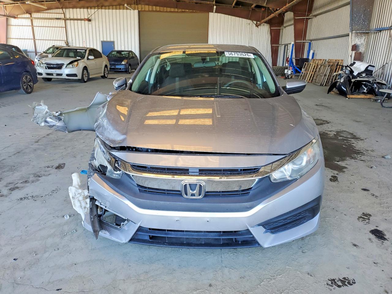 2018 Honda Civic Lx Silver vin: 2HGFC2F5XJH566357