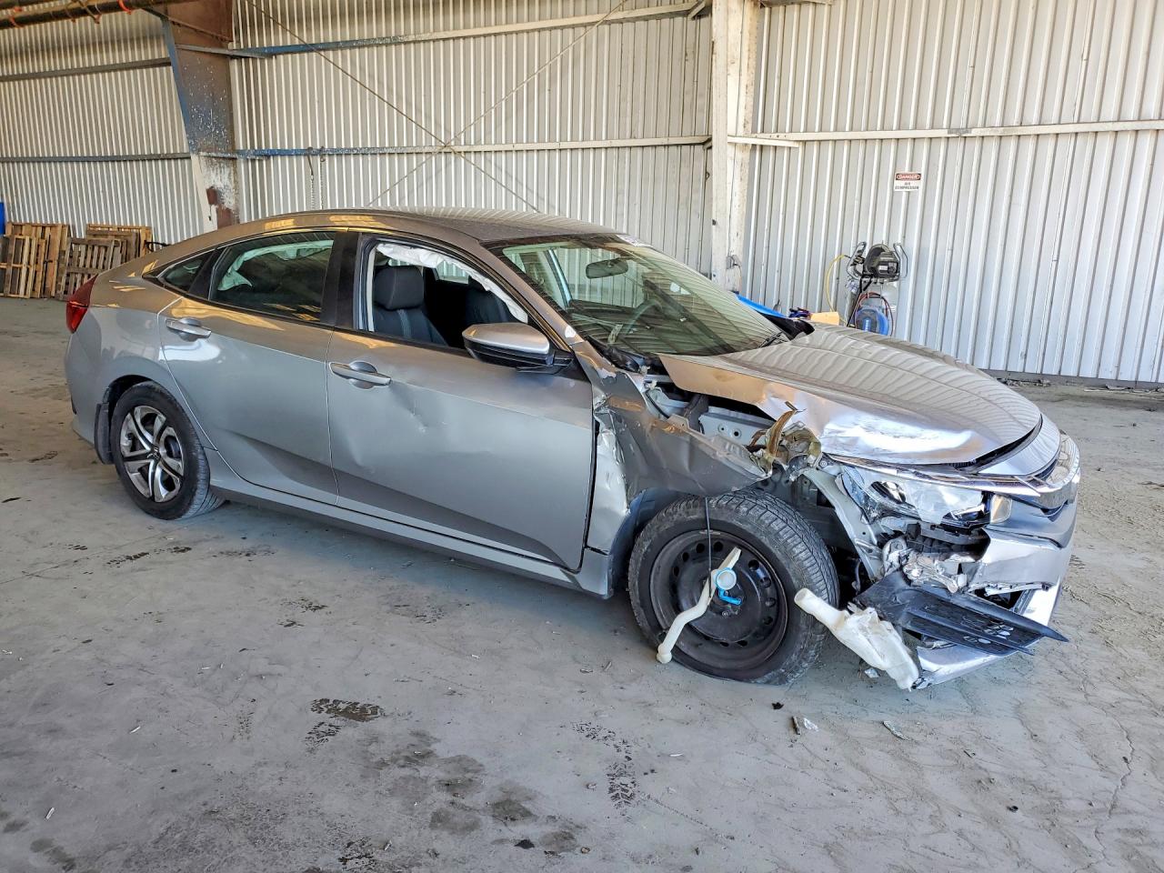 2018 Honda Civic Lx Silver vin: 2HGFC2F5XJH566357