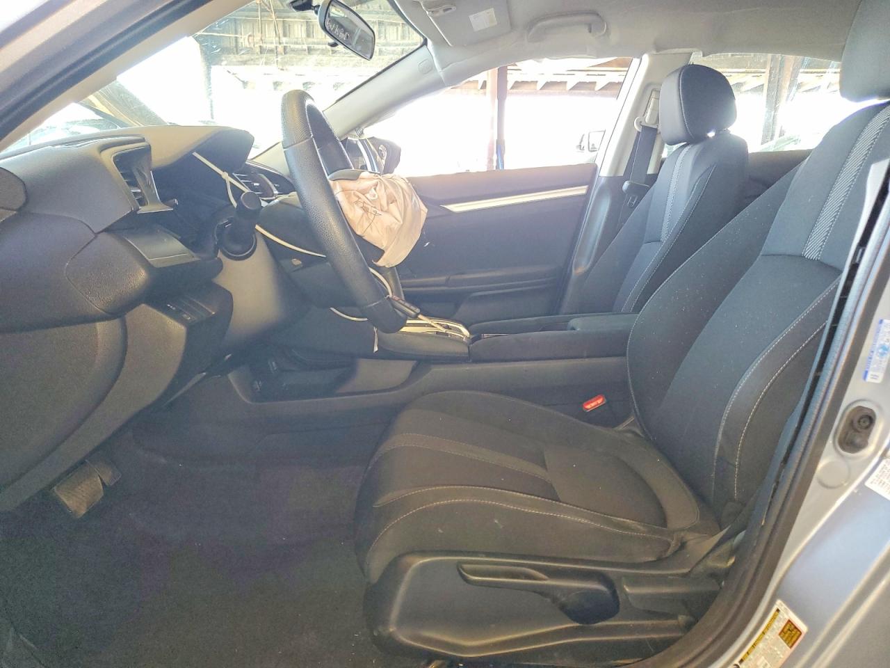 2018 Honda Civic Lx Silver vin: 2HGFC2F5XJH566357