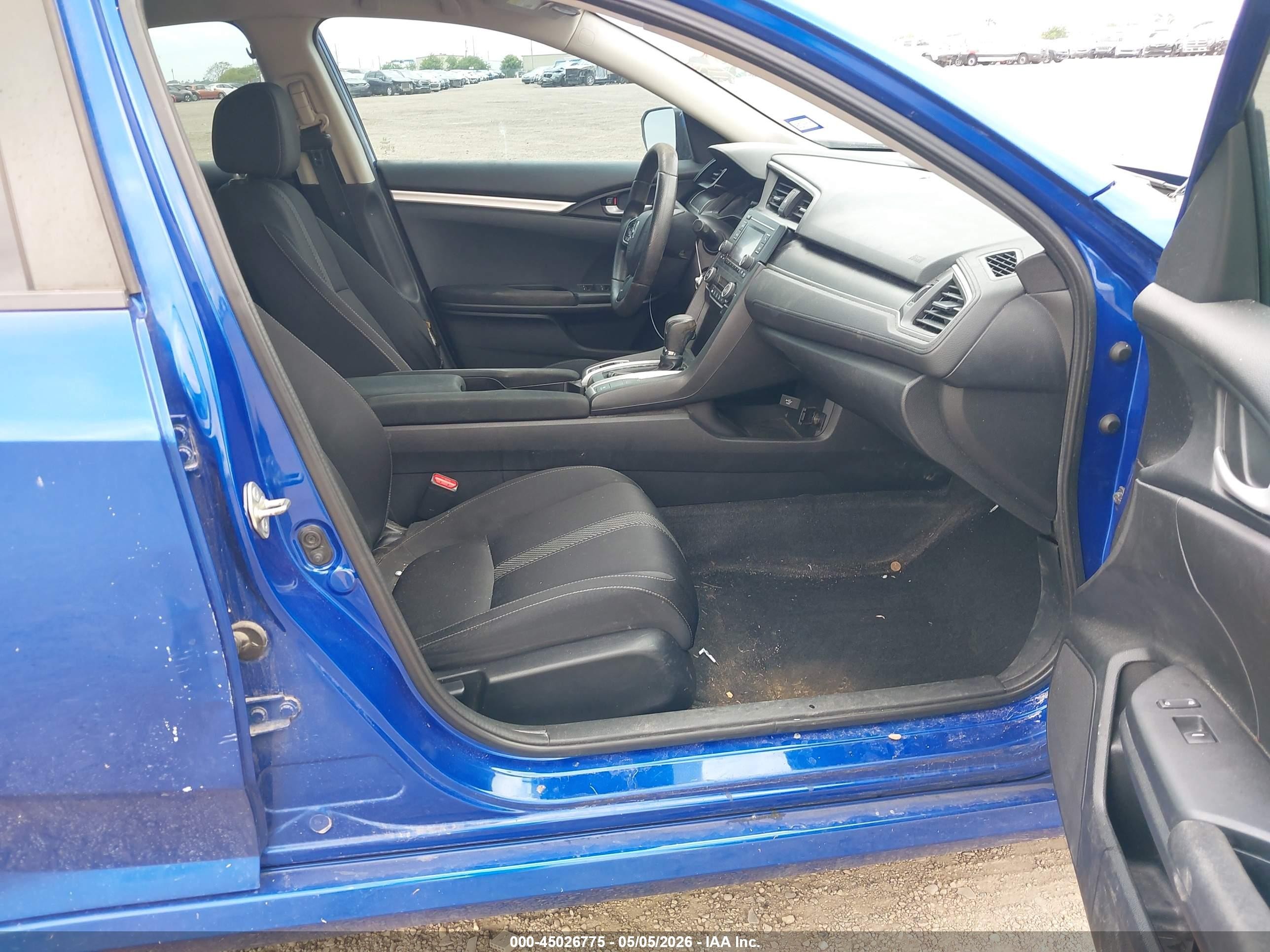 2018 Honda Civic Lx Blue vin: 2HGFC2F5XJH604041