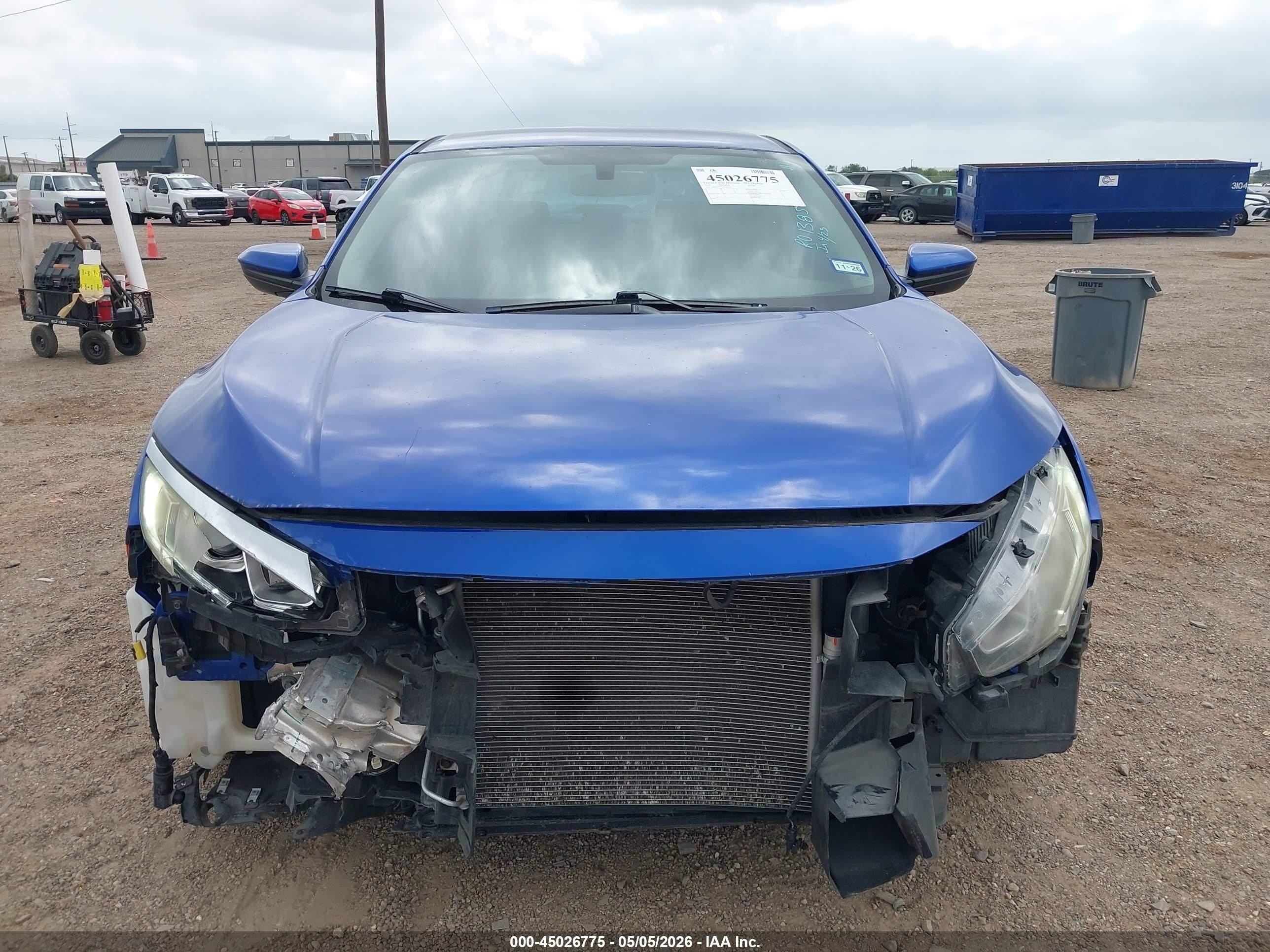 2018 Honda Civic Lx Blue vin: 2HGFC2F5XJH604041