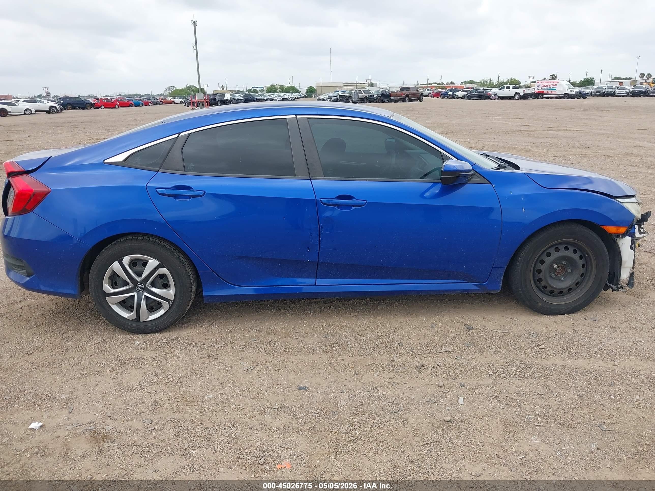 2018 Honda Civic Lx Blue vin: 2HGFC2F5XJH604041