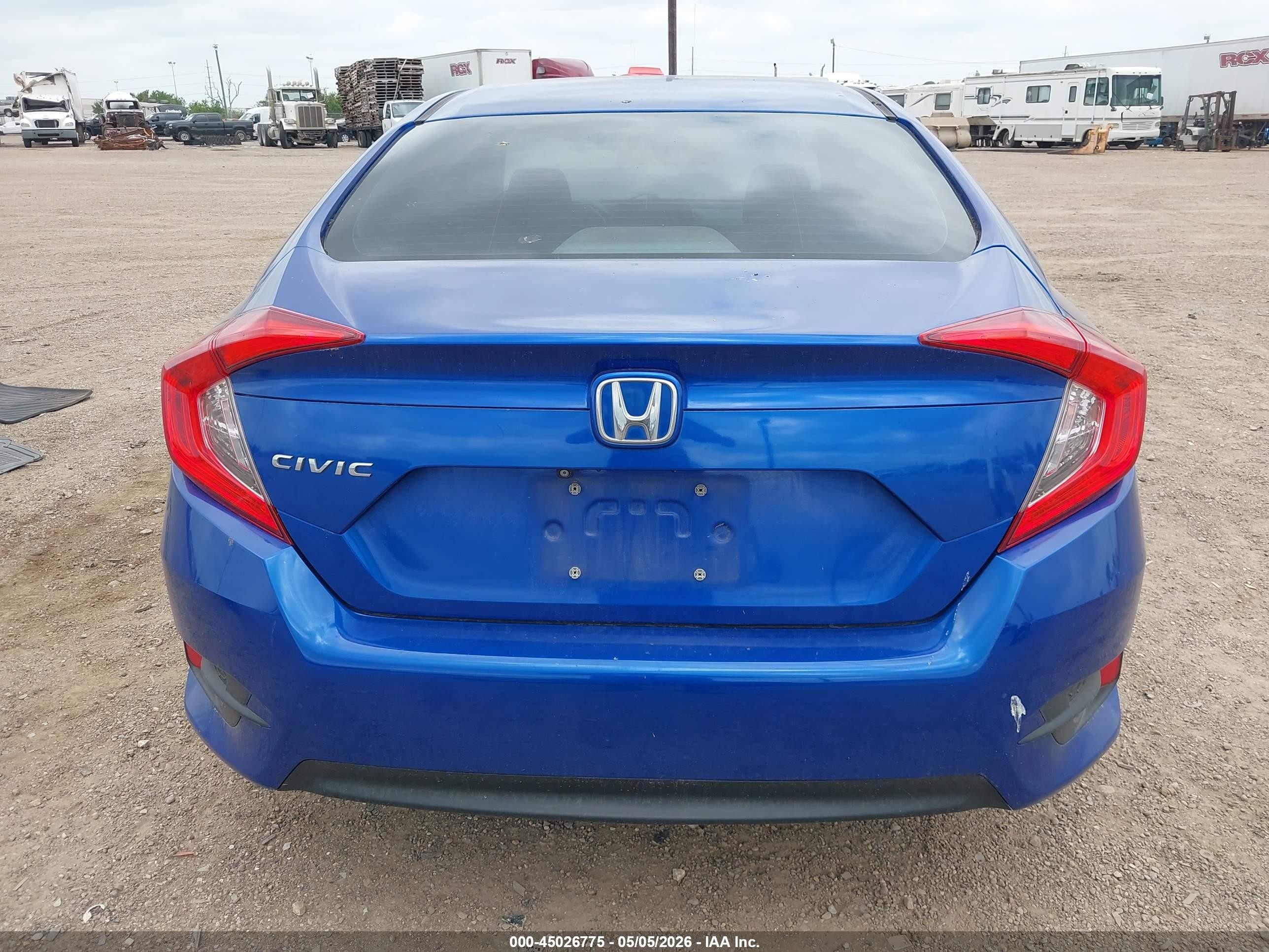 2018 Honda Civic Lx Blue vin: 2HGFC2F5XJH604041