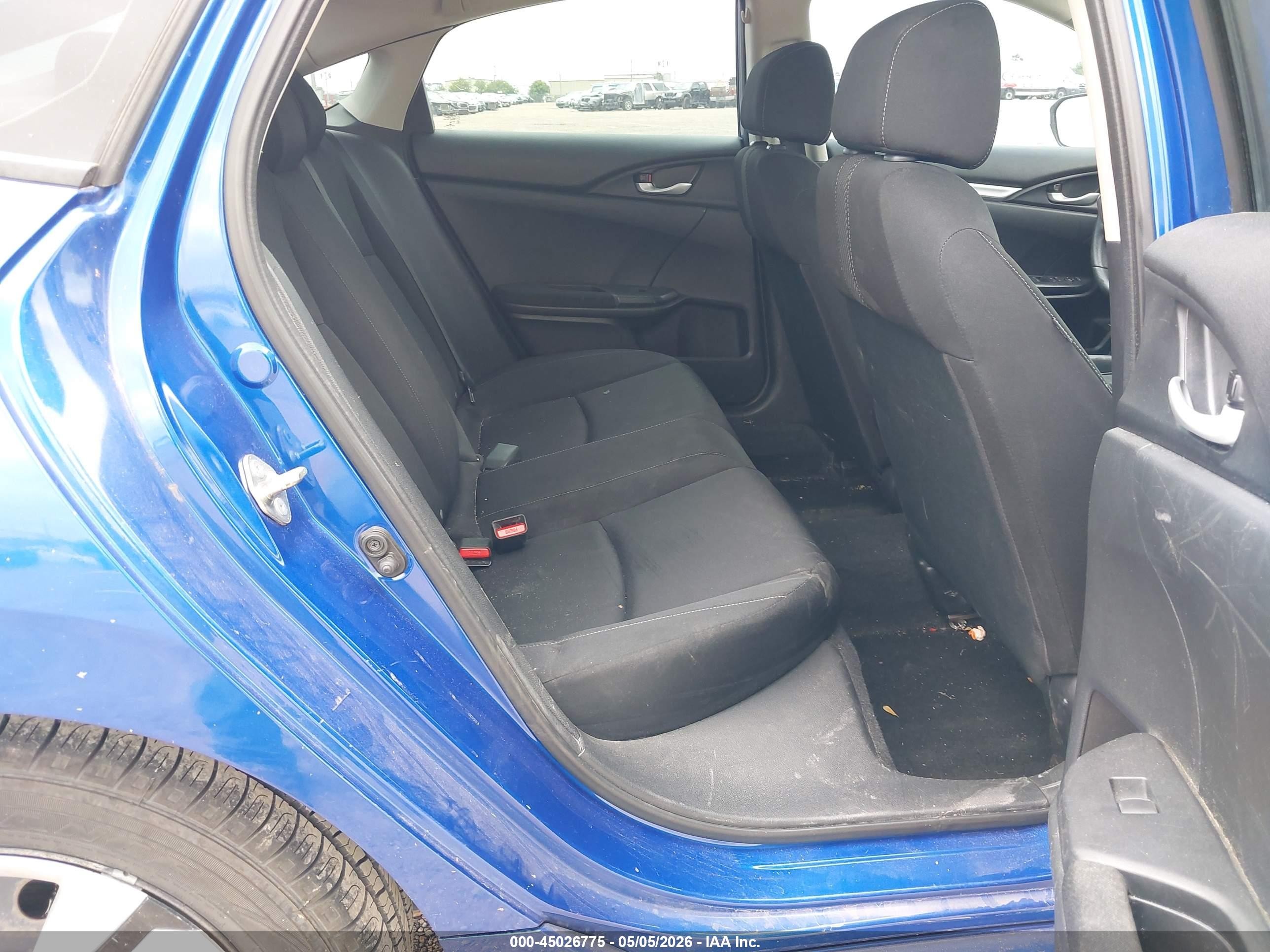 2018 Honda Civic Lx Blue vin: 2HGFC2F5XJH604041