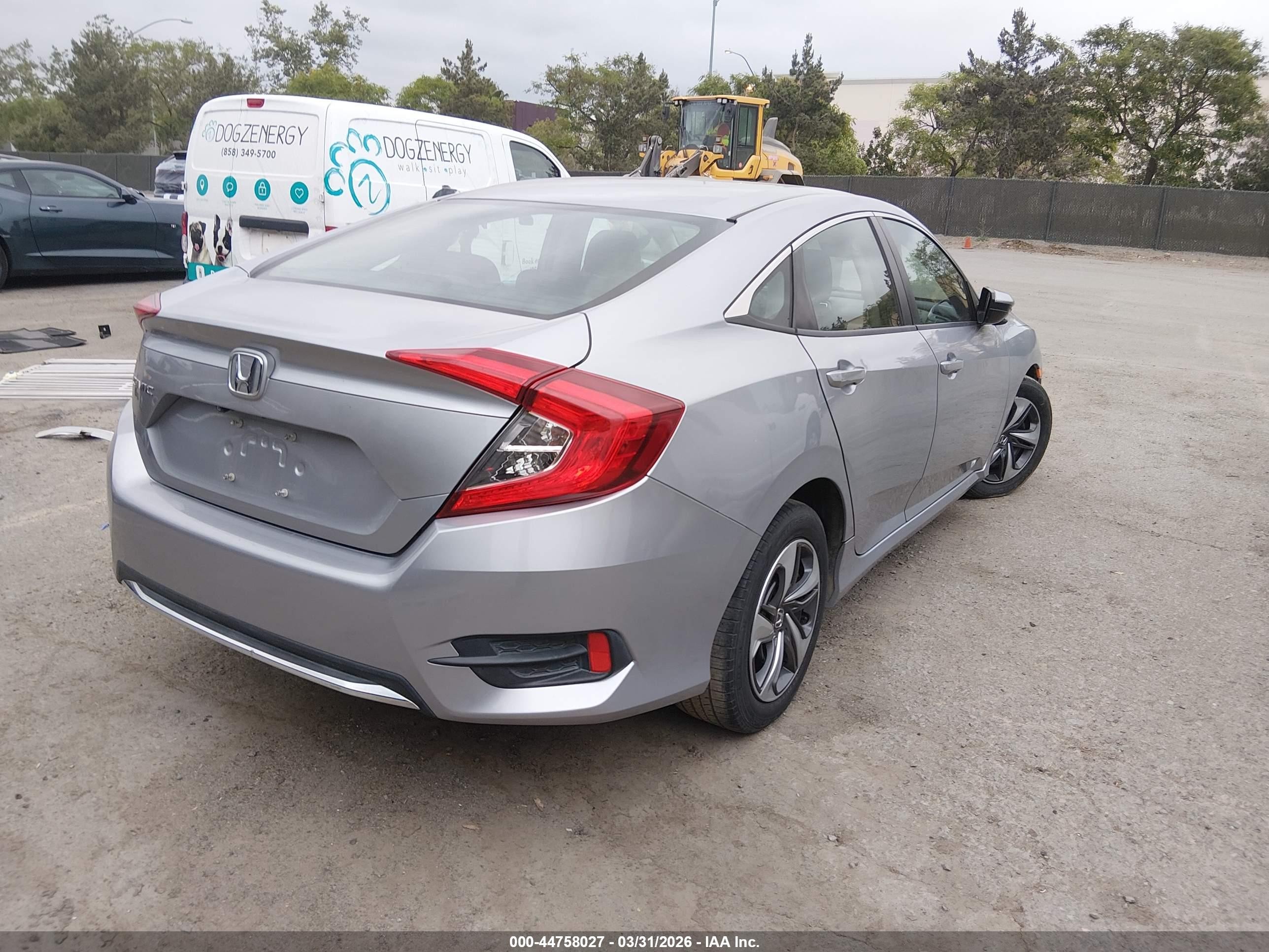 2019 Honda Civic Lx Silver vin: 2HGFC2F60KH529120