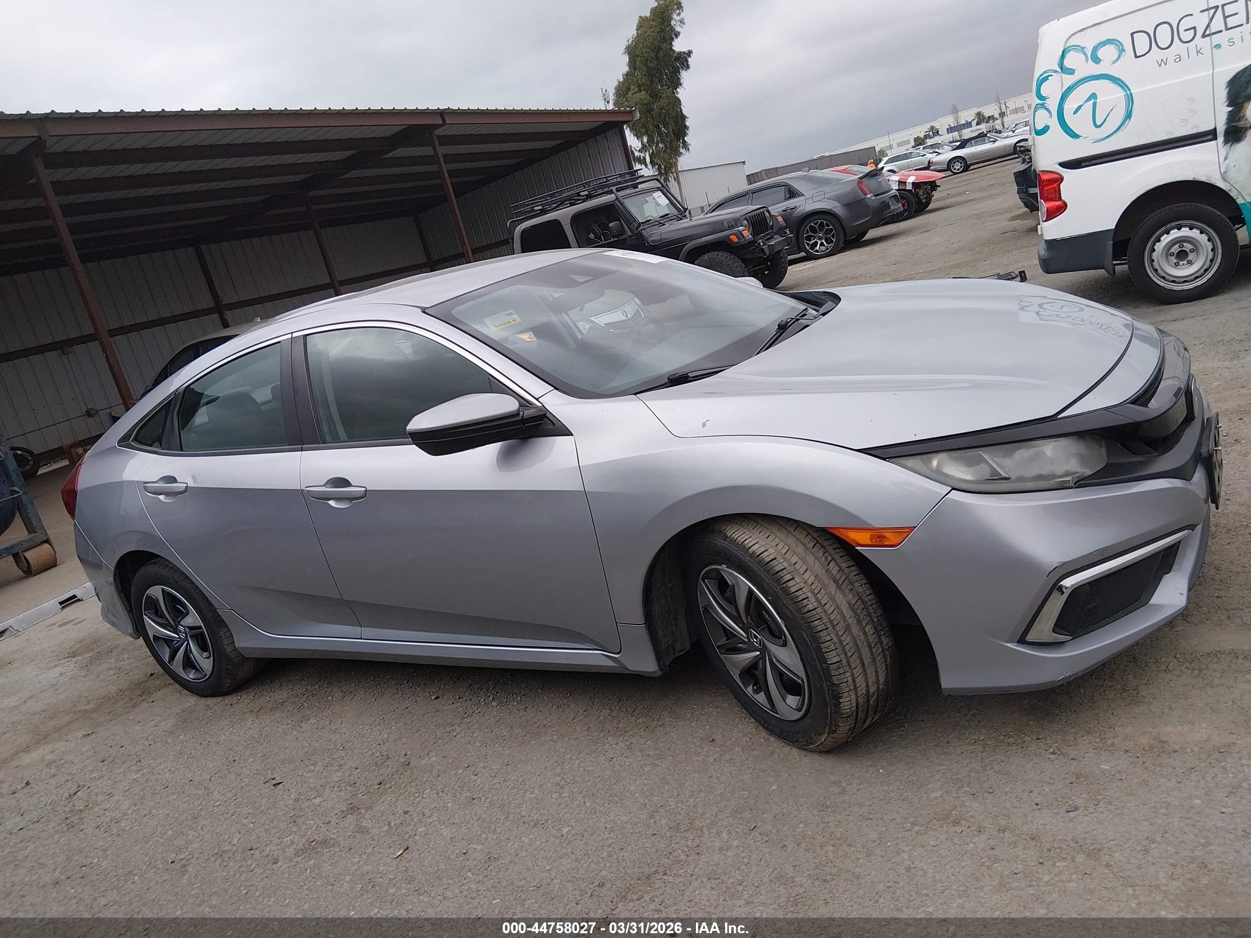 2019 Honda Civic Lx Silver vin: 2HGFC2F60KH529120