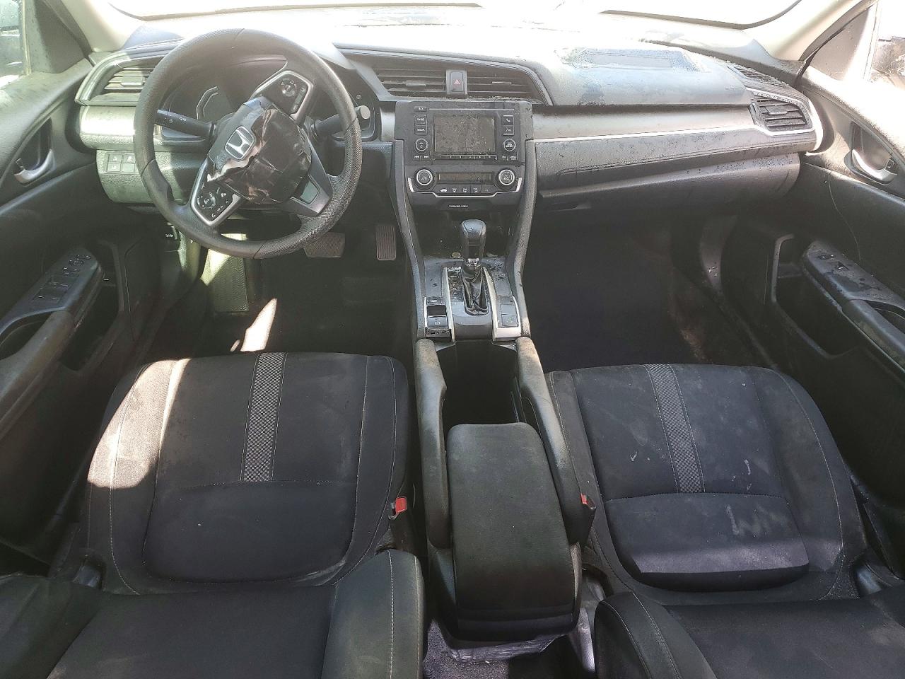 2019 Honda Civic Lx Silver vin: 2HGFC2F61KH540367