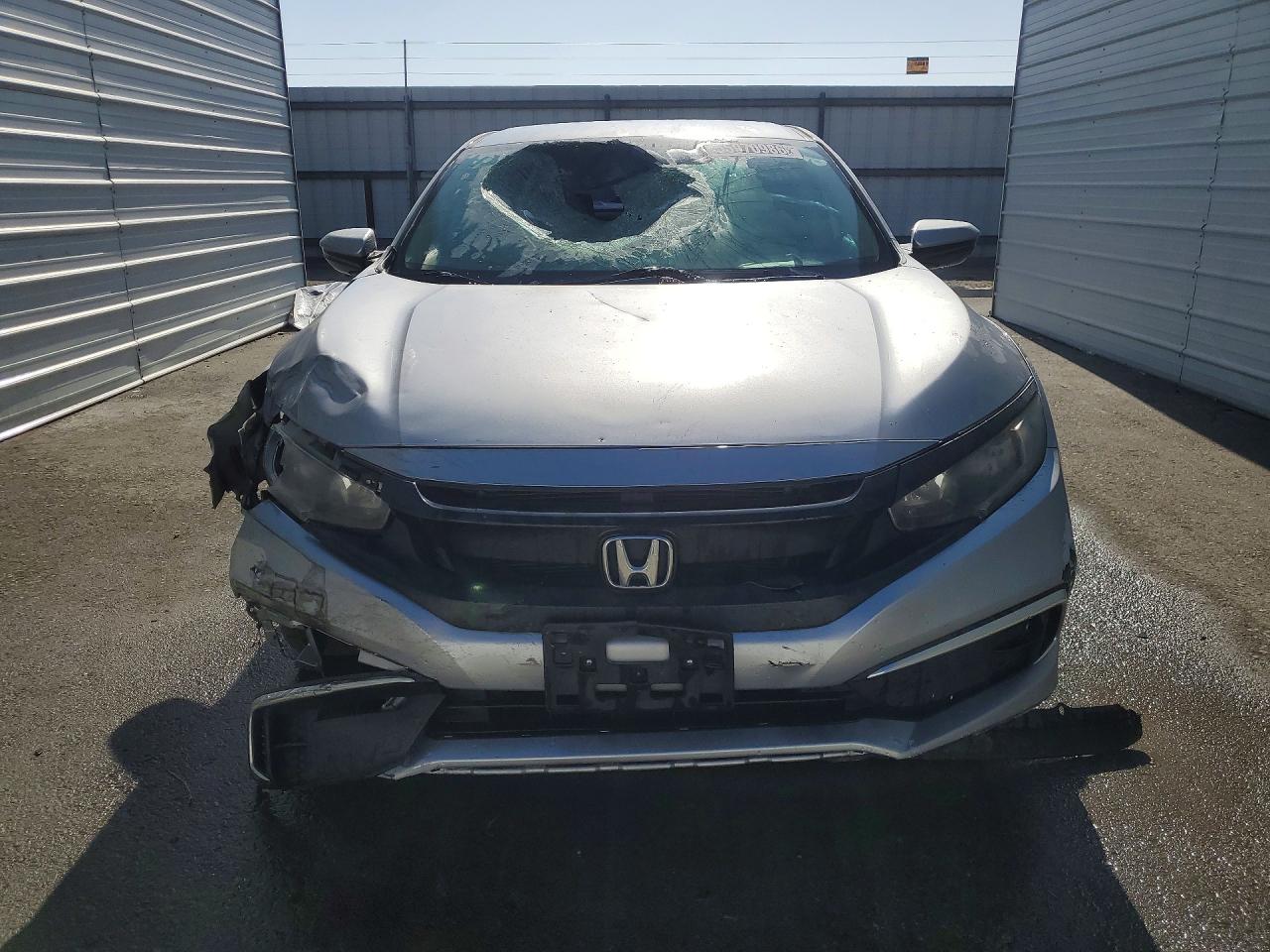 2019 Honda Civic Lx Silver vin: 2HGFC2F61KH540367