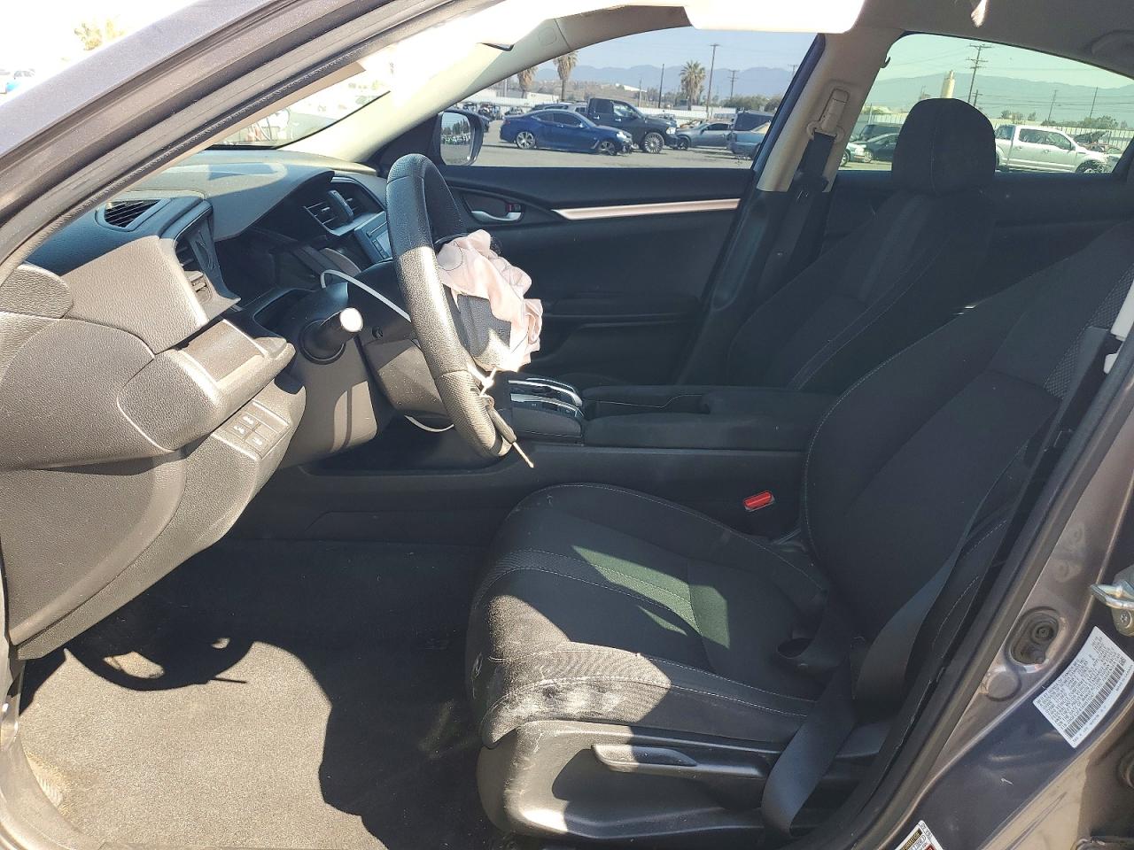 2019 Honda Civic Lx Gray vin: 2HGFC2F61KH570047