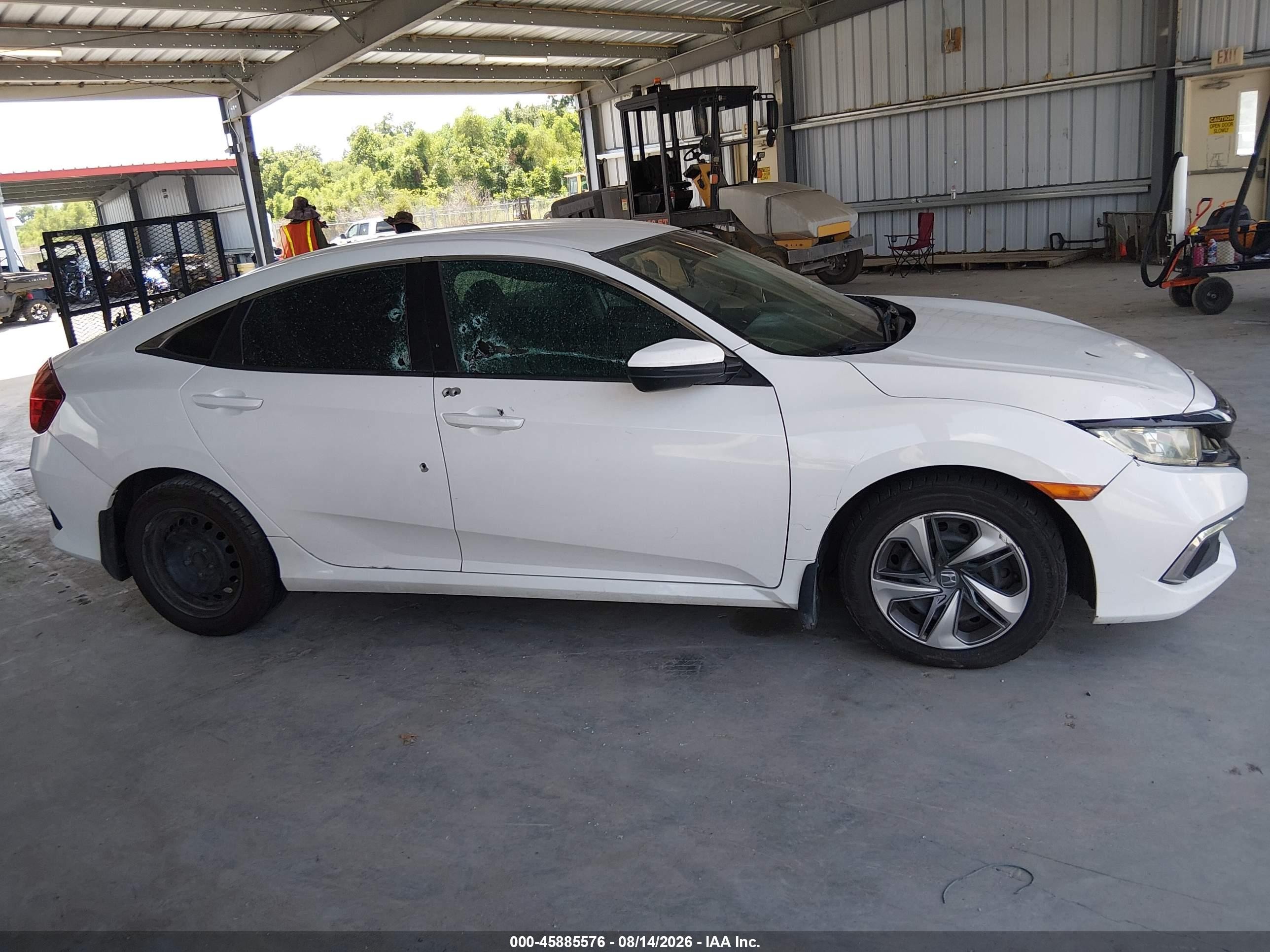 2019 Honda Civic Lx White vin: 2HGFC2F61KH583445