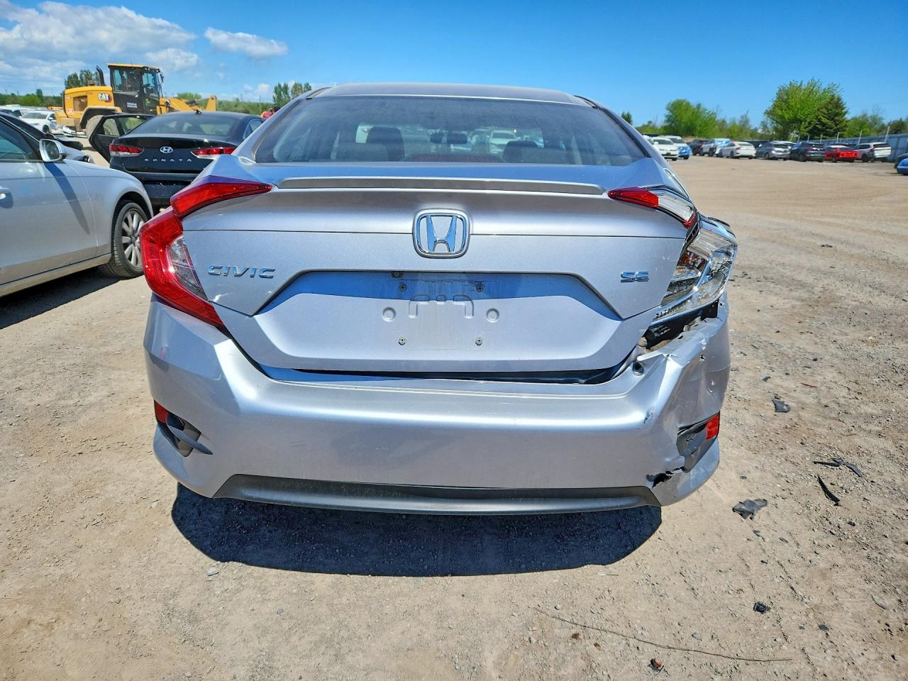 2018 Honda Civic Lx Silver vin: 2HGFC2F62JH014490