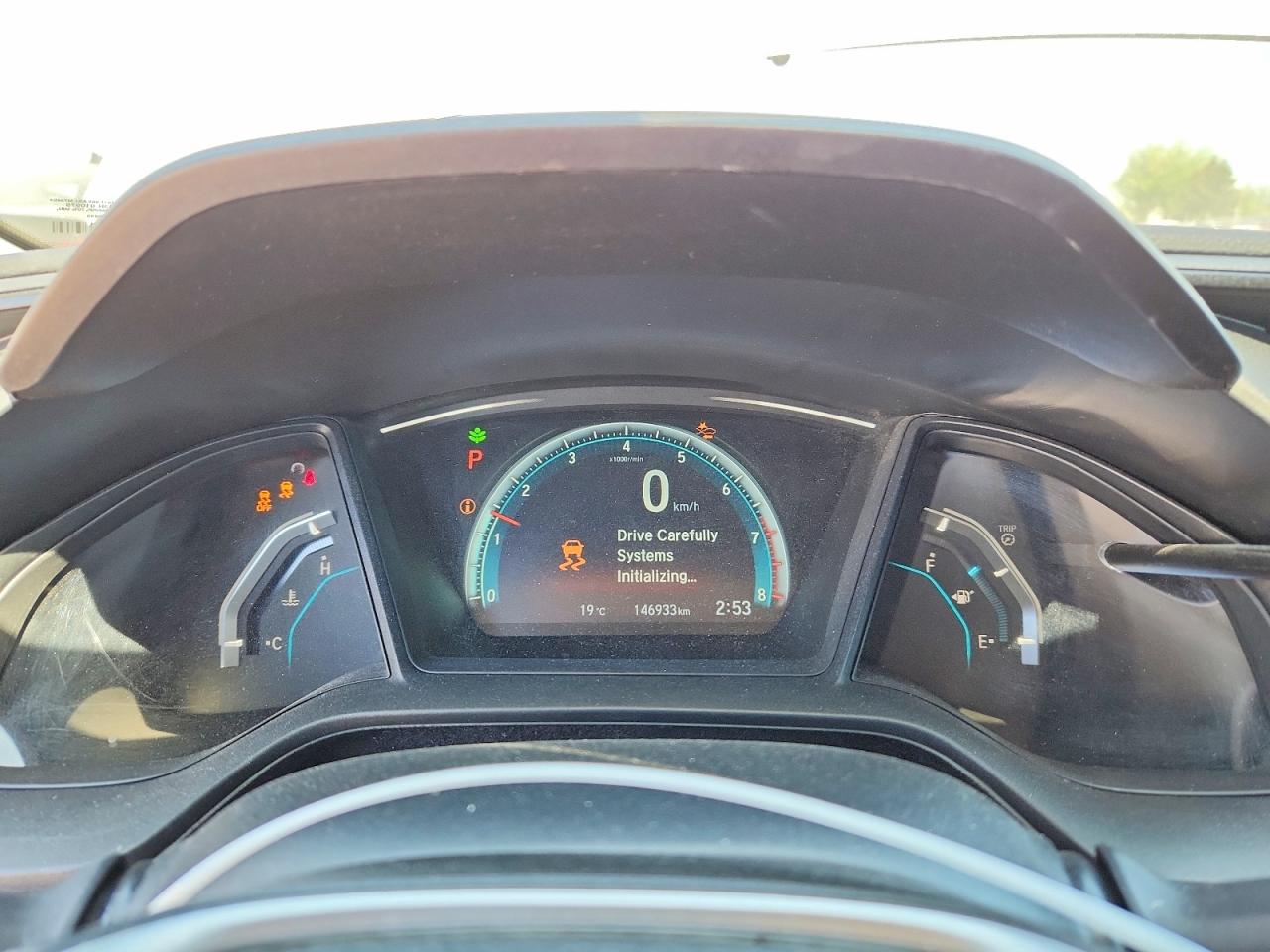2018 Honda Civic Lx Silver vin: 2HGFC2F62JH014490