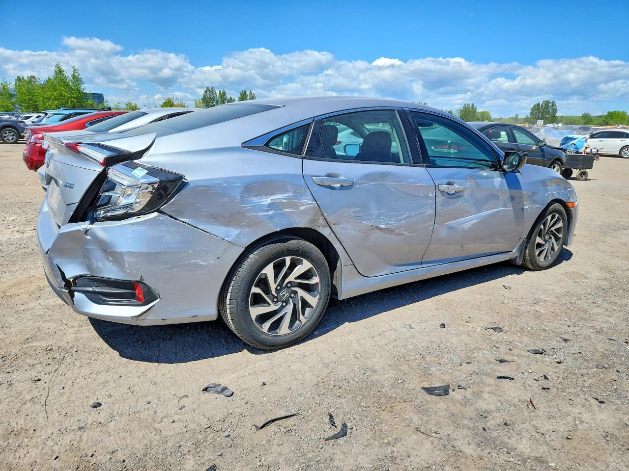 2018 Honda Civic Lx Silver vin: 2HGFC2F62JH014490