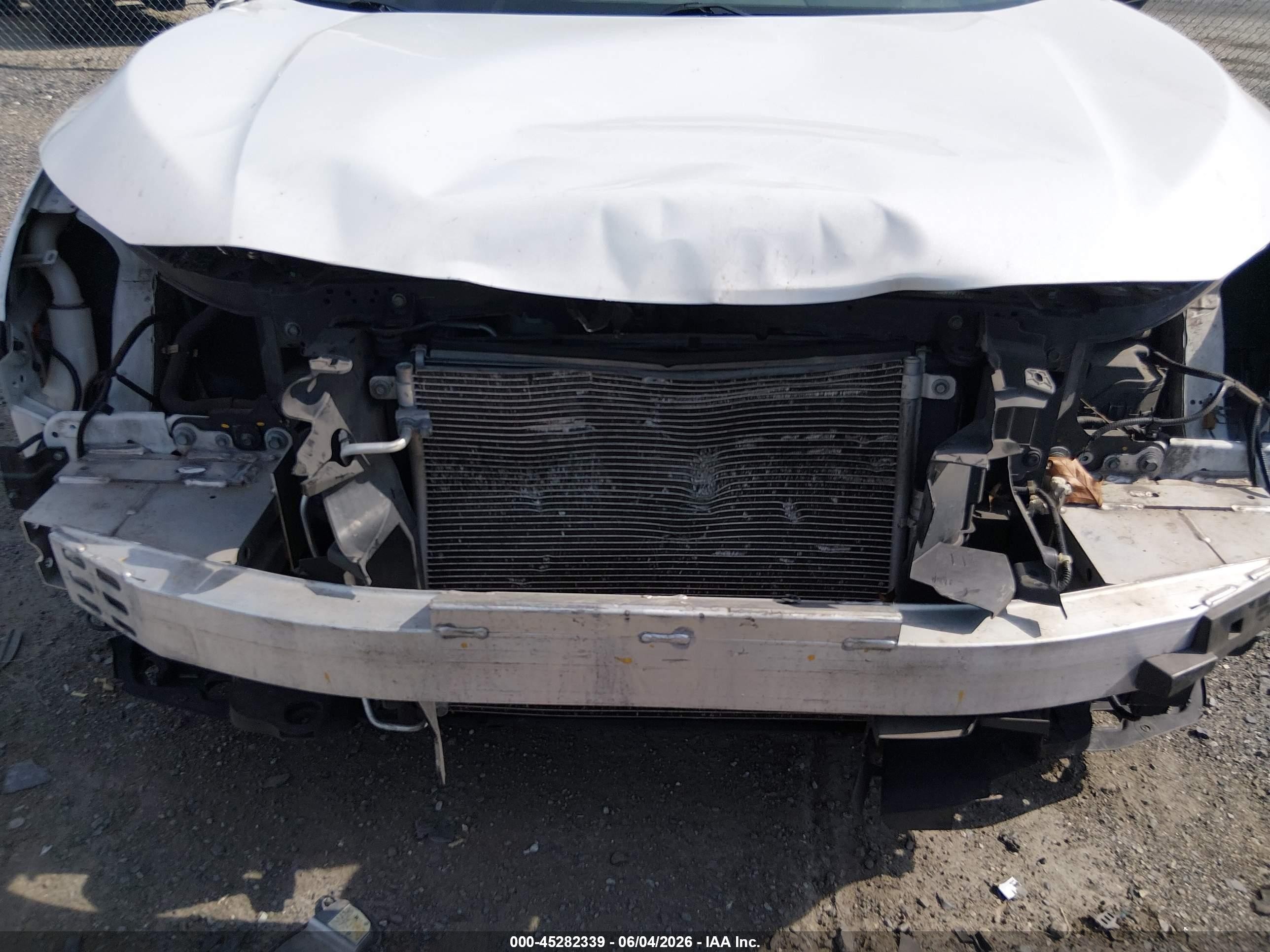 2019 Honda Civic Lx White vin: 2HGFC2F62KH584507