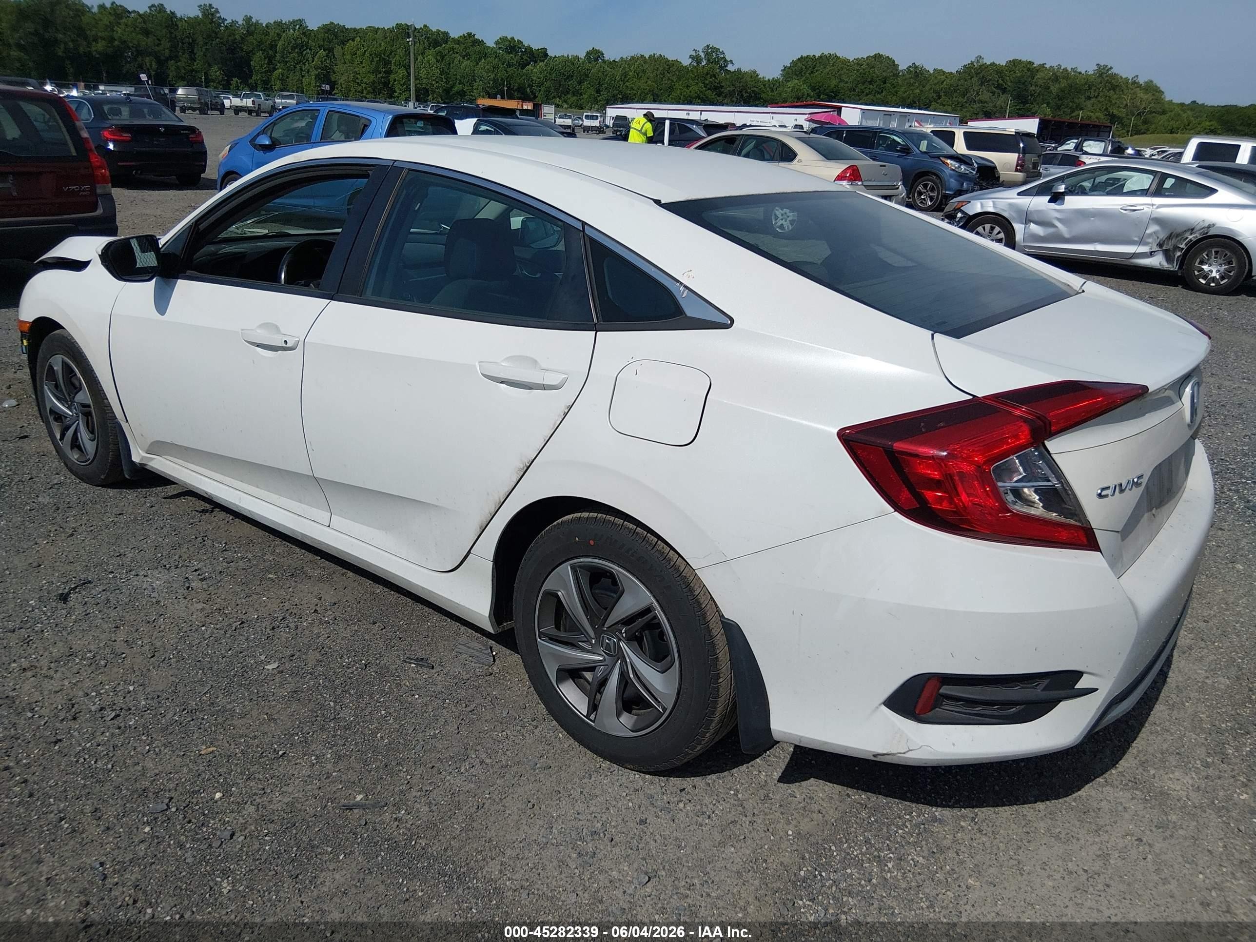 2019 Honda Civic Lx White vin: 2HGFC2F62KH584507