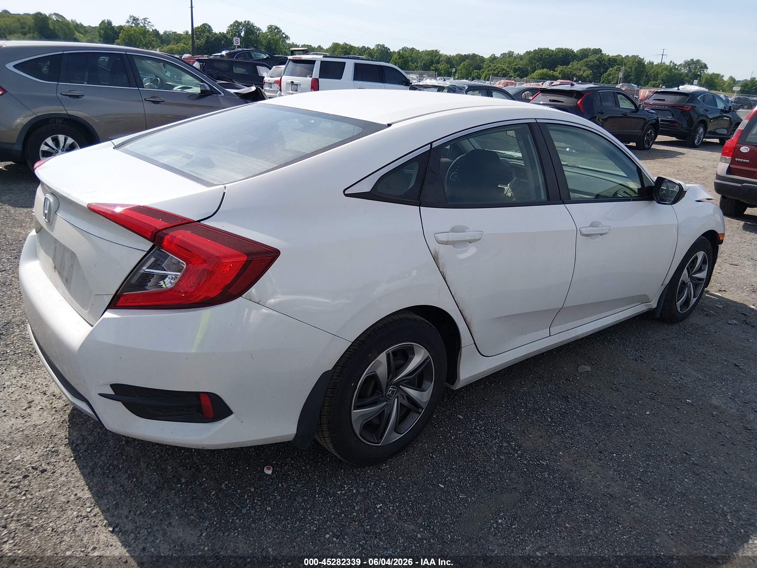 2019 Honda Civic Lx White vin: 2HGFC2F62KH584507