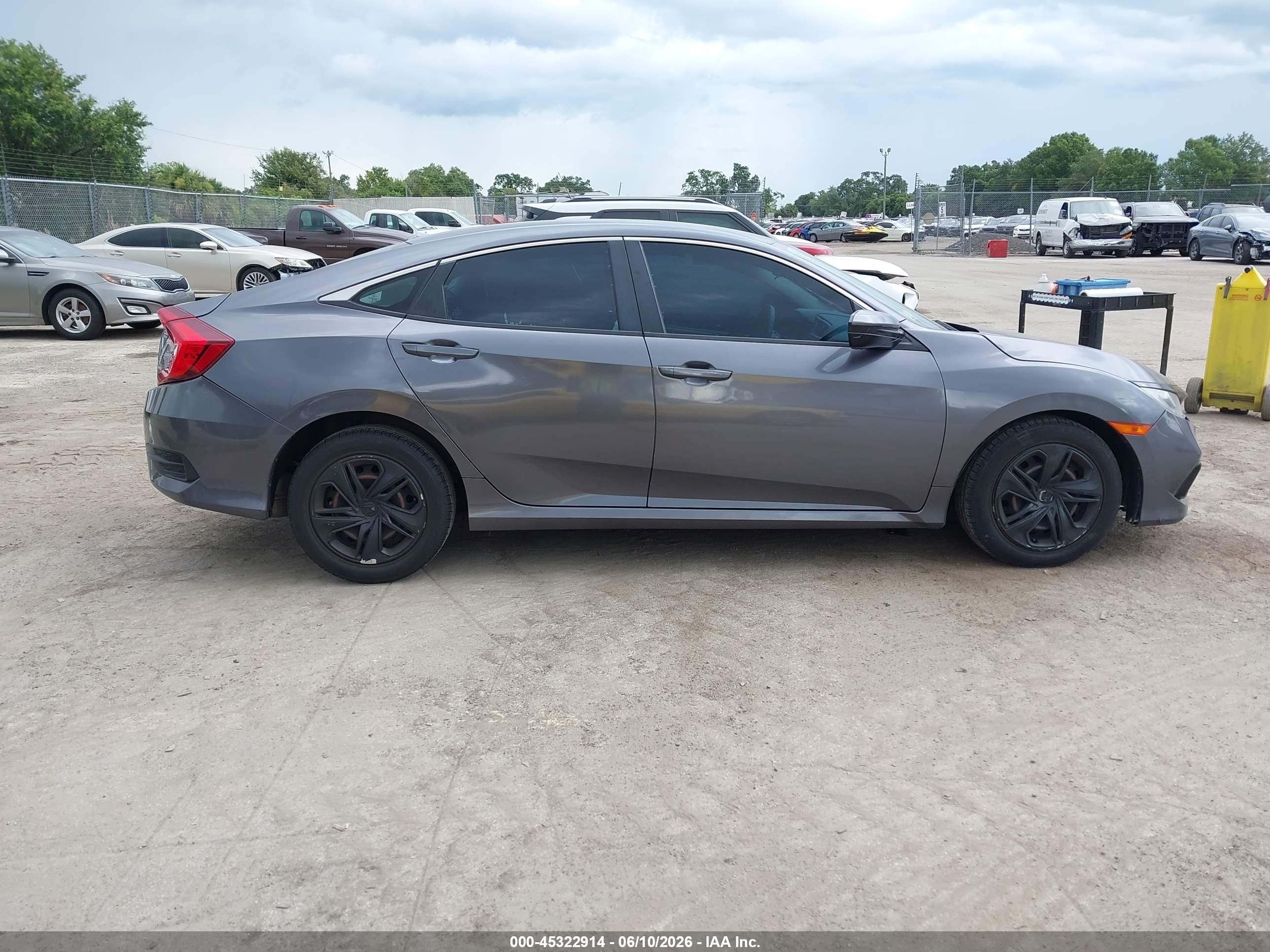 2020 Honda Civic Lx Gray vin: 2HGFC2F63LH514029