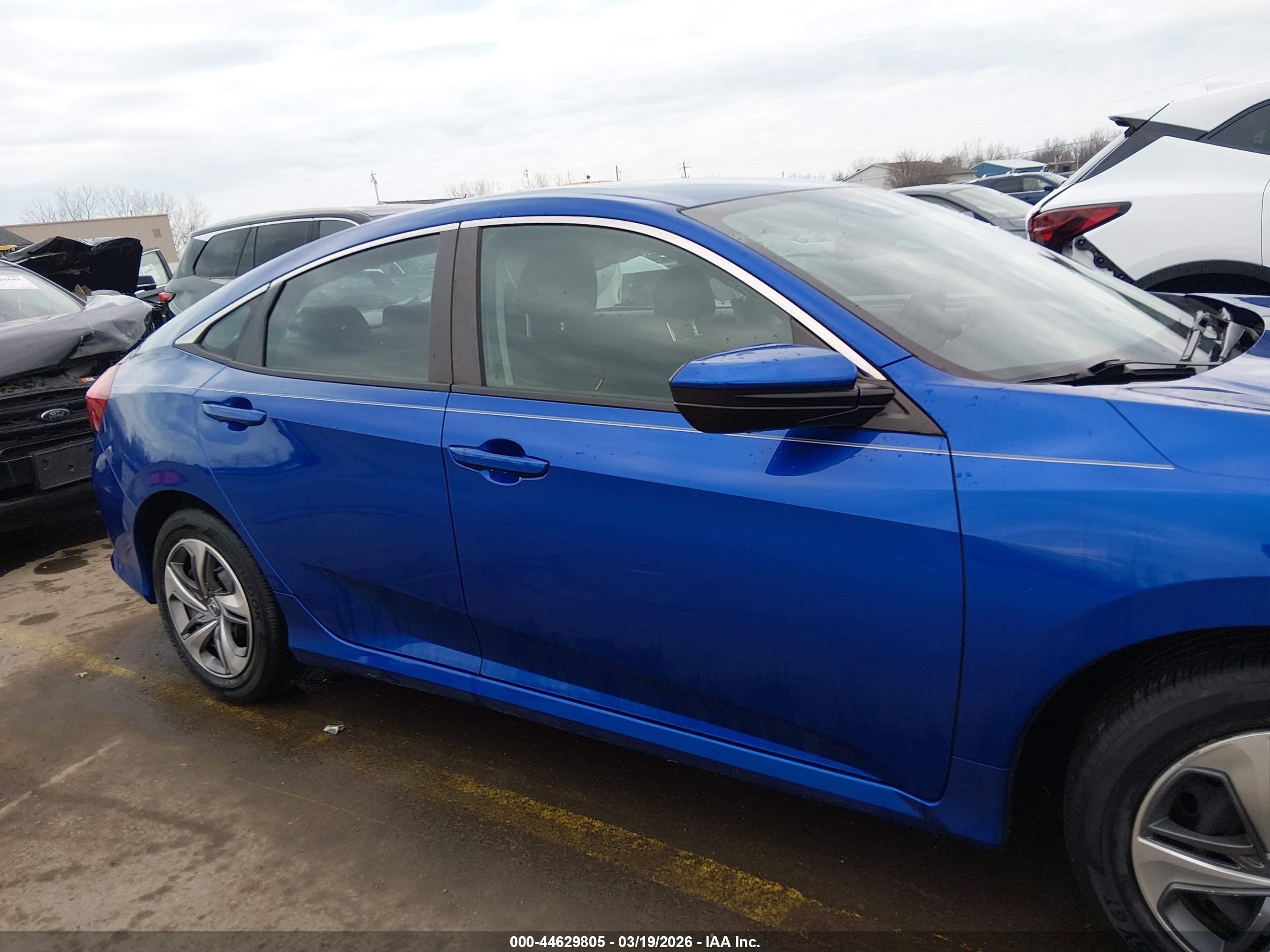 2019 Honda Civic Lx Blue vin: 2HGFC2F64KH532893
