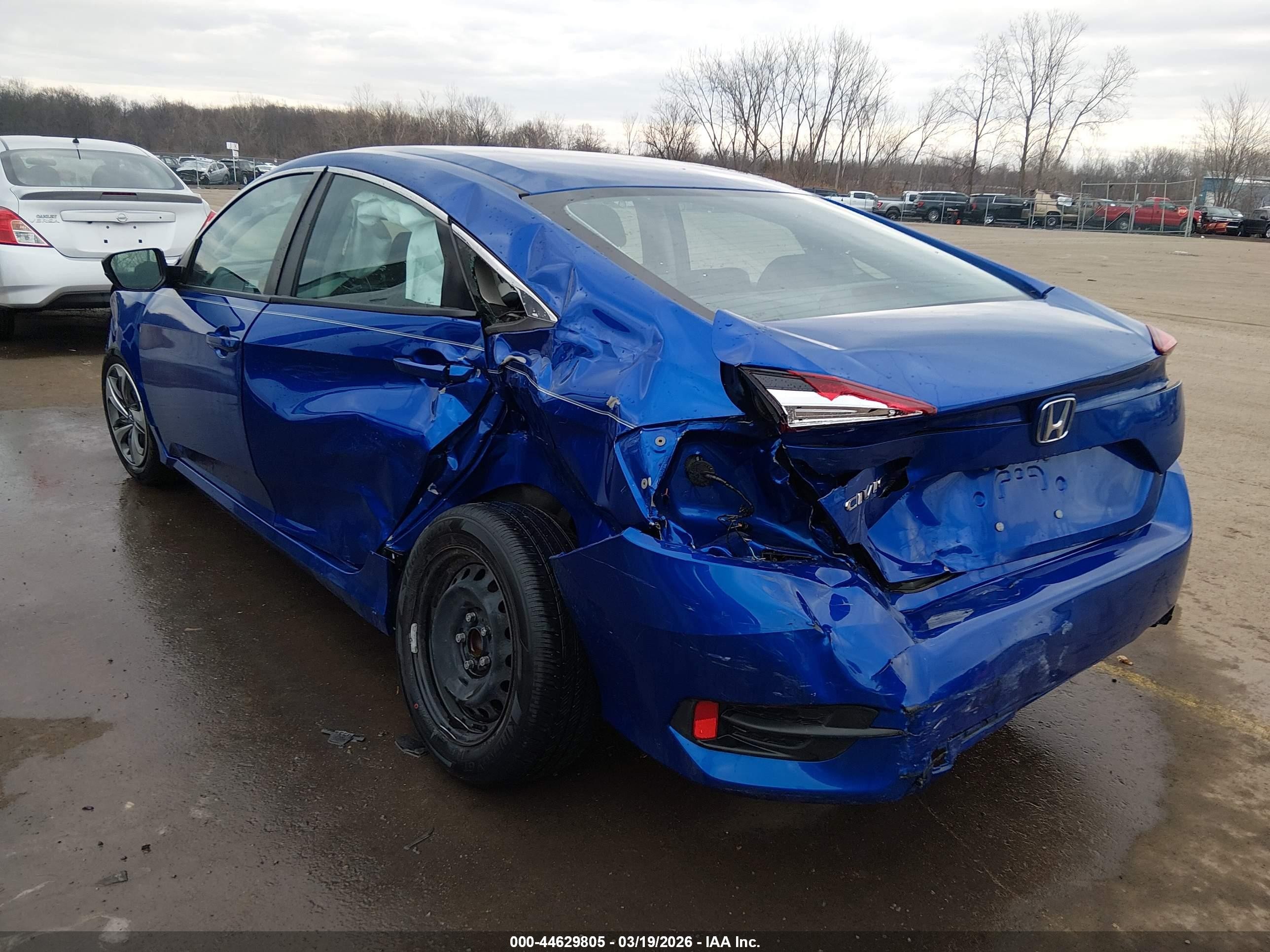 2019 Honda Civic Lx Blue vin: 2HGFC2F64KH532893