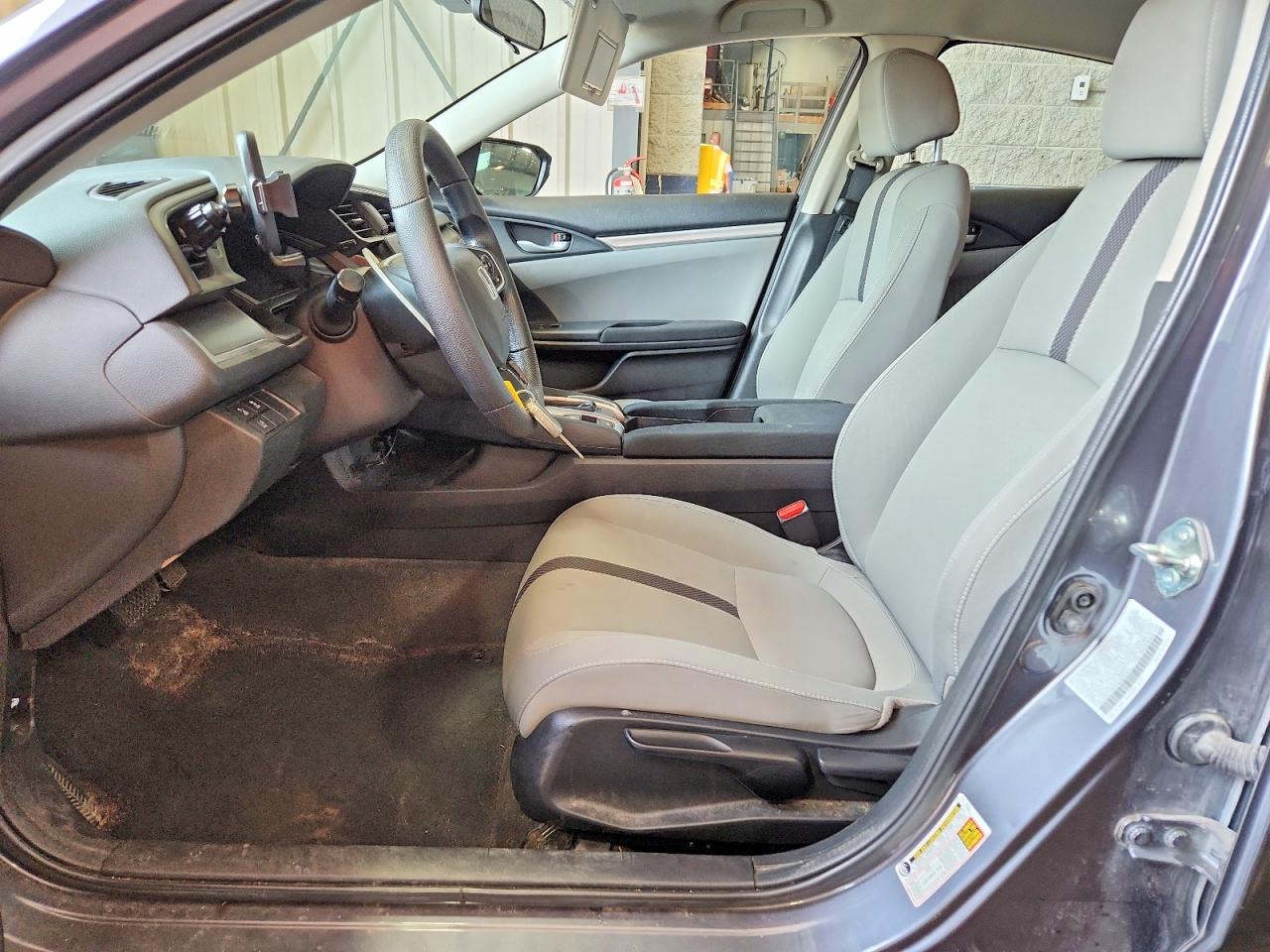 2020 Honda Civic Lx Silver vin: 2HGFC2F64LH552417