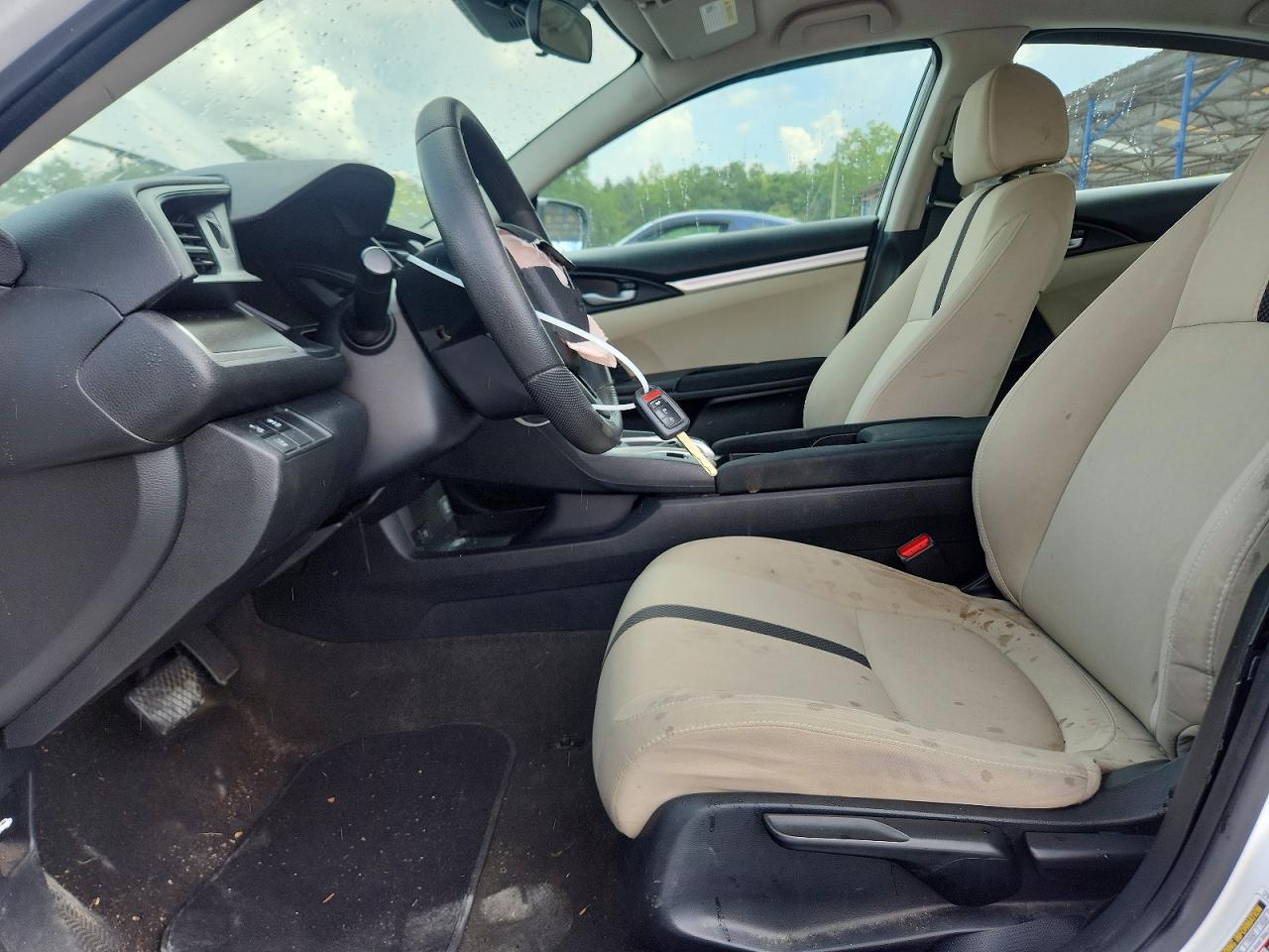 2020 Honda Civic Lx White vin: 2HGFC2F65LH507583
