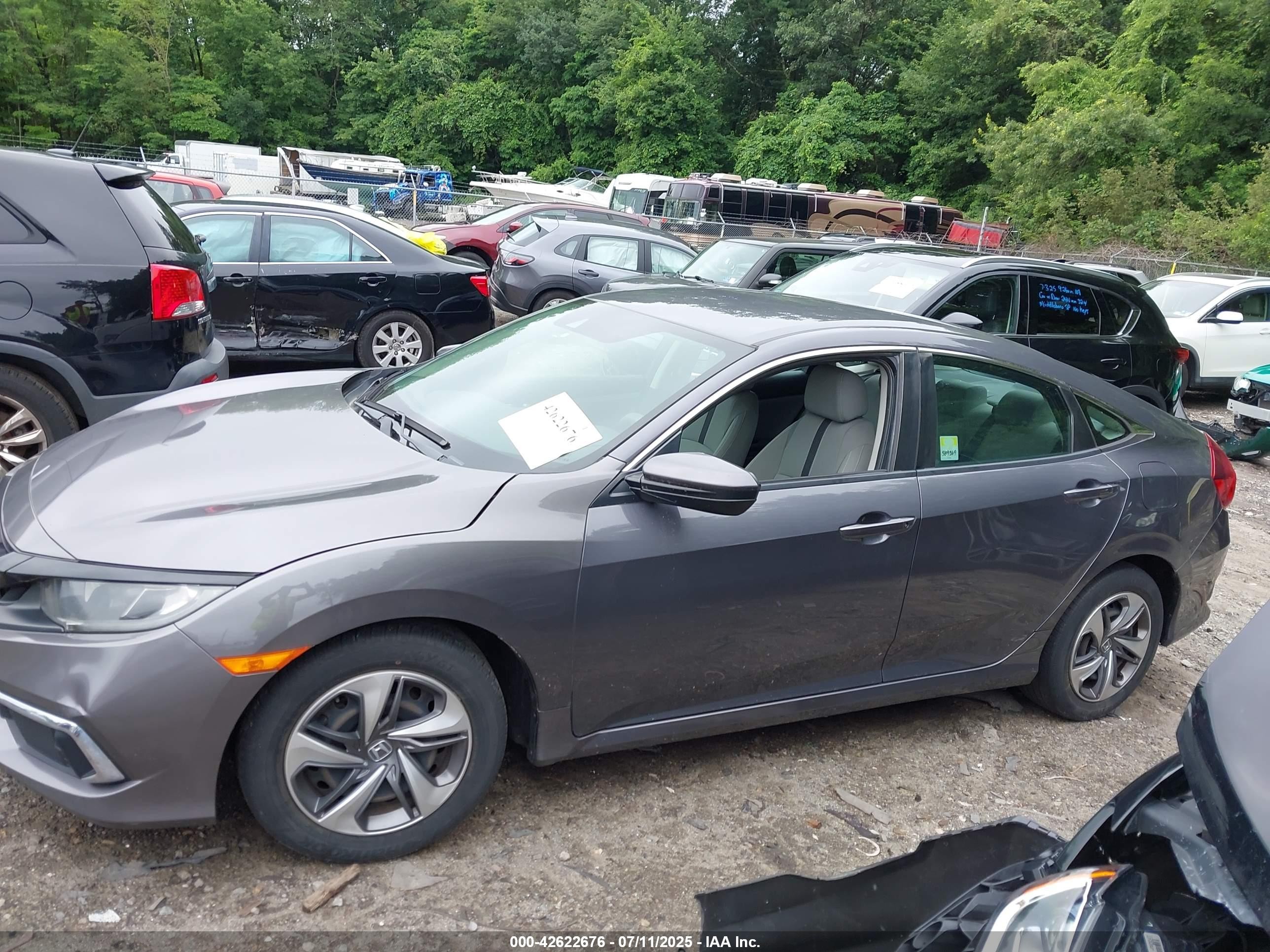 2019 Honda Civic Lx Gray vin: 2HGFC2F67KH522715