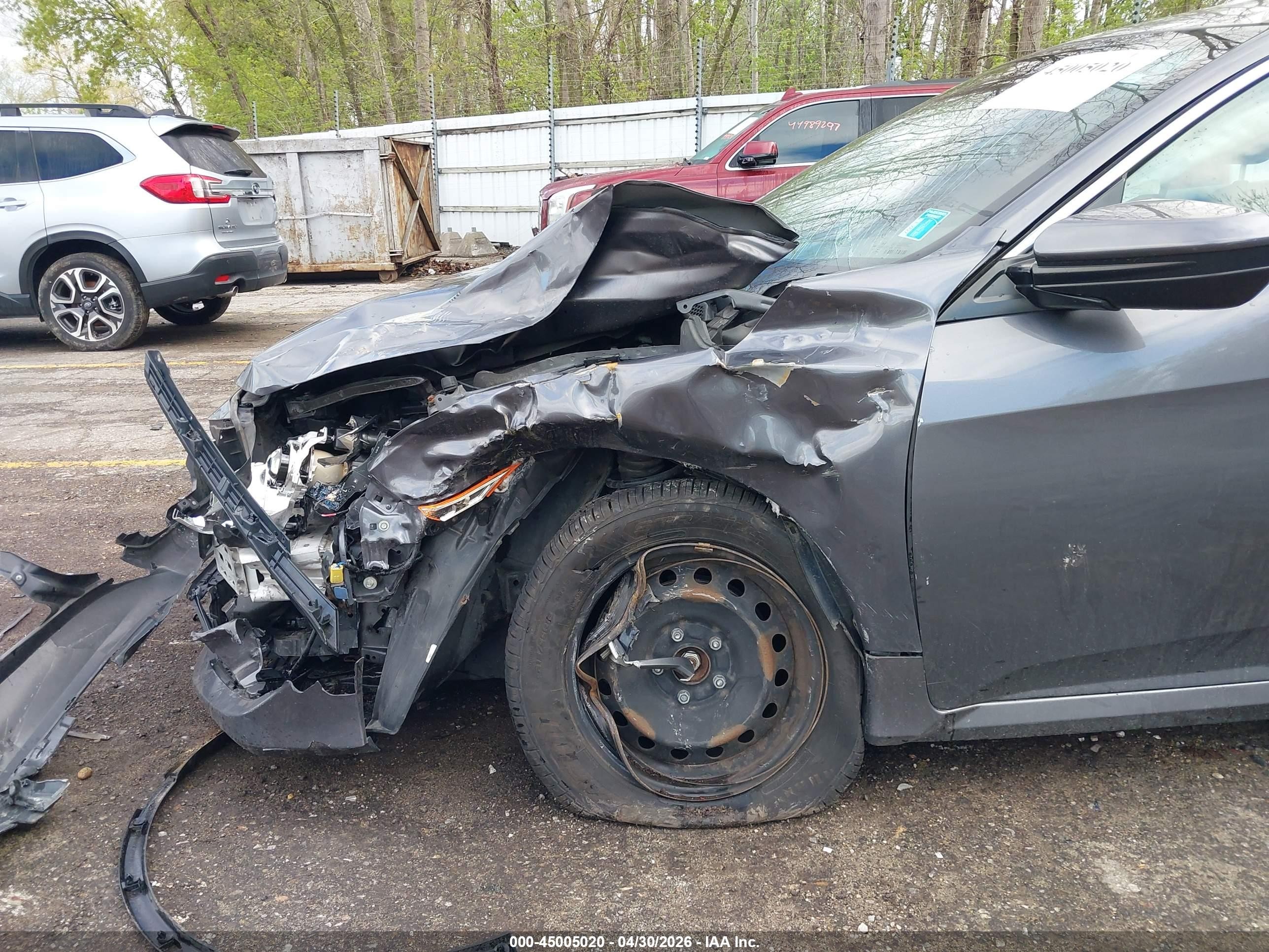 2019 Honda Civic Lx Gray vin: 2HGFC2F68KH552130
