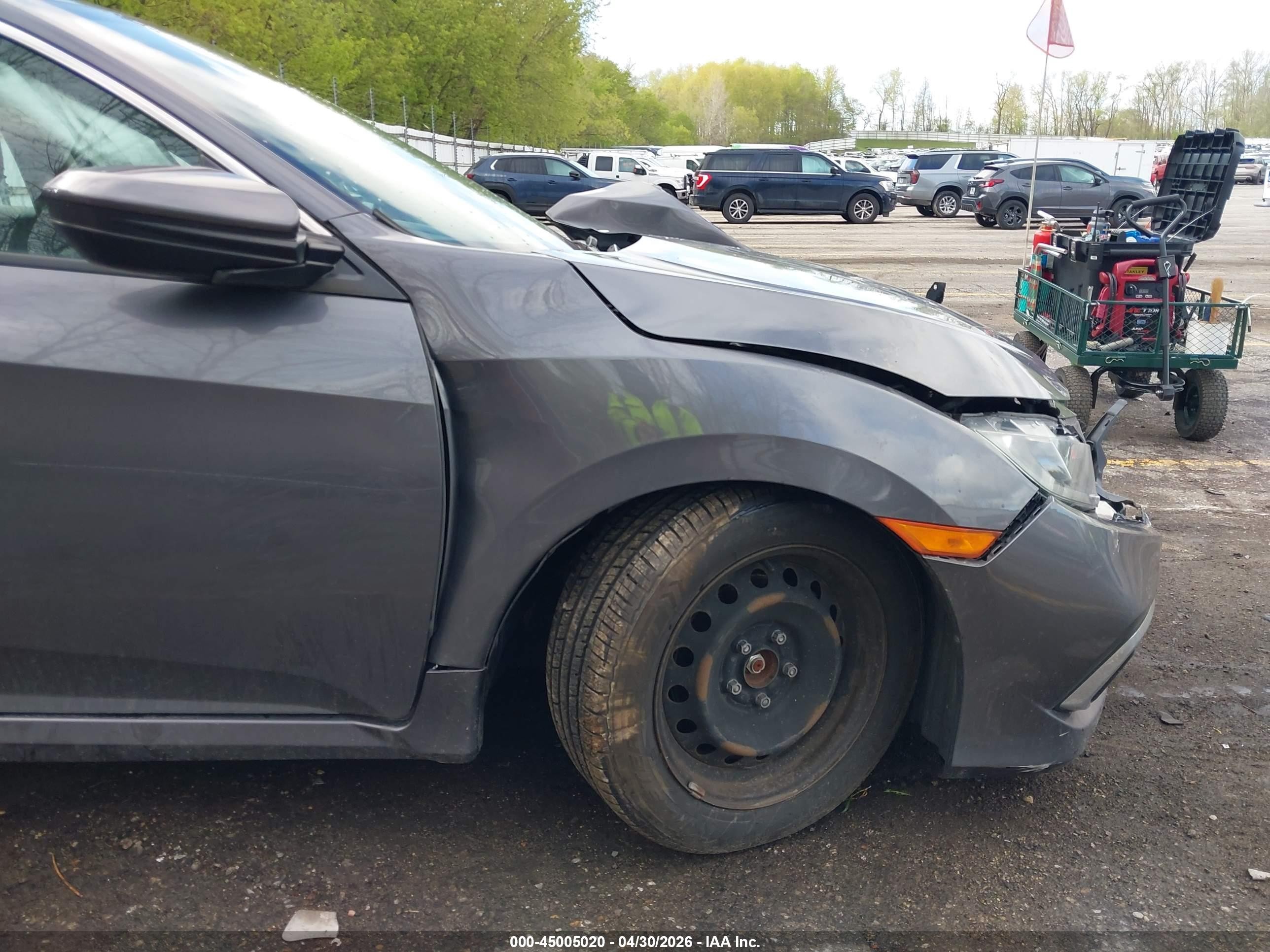 2019 Honda Civic Lx Gray vin: 2HGFC2F68KH552130