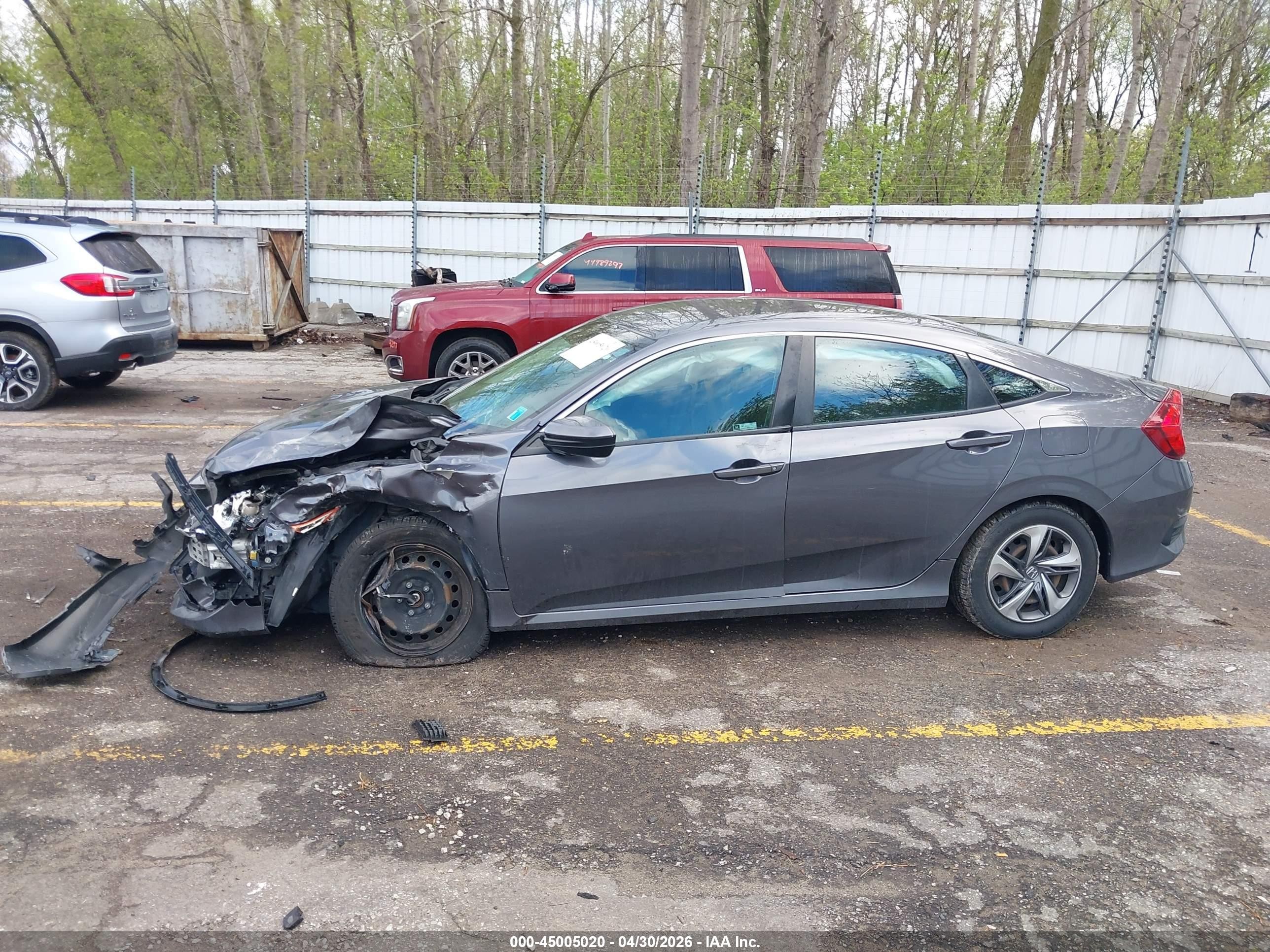 2019 Honda Civic Lx Gray vin: 2HGFC2F68KH552130