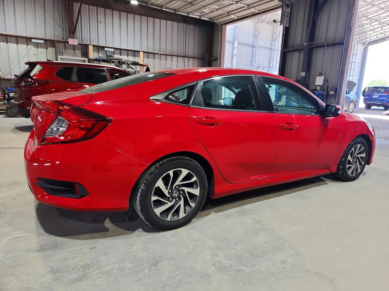 2016 Honda Civic Ex Red vin: 2HGFC2F72GH563401