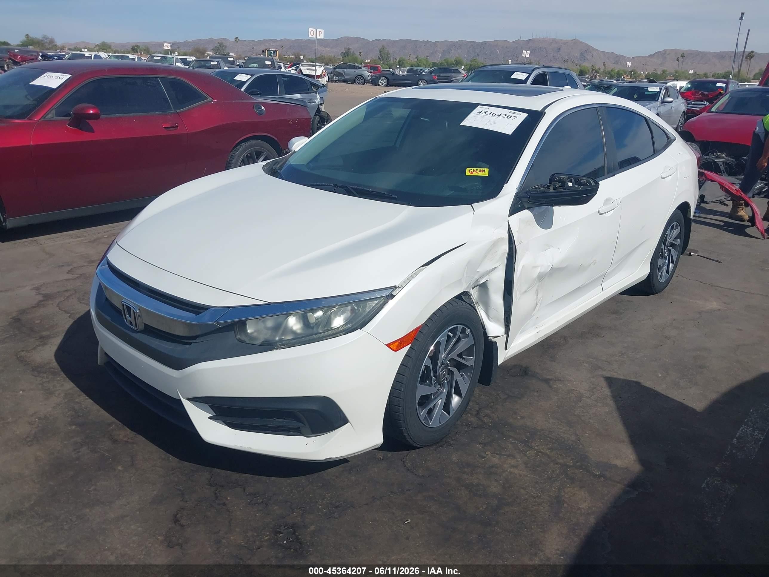 2018 Honda Civic Ex Белый vin: 2HGFC2F75JH575310