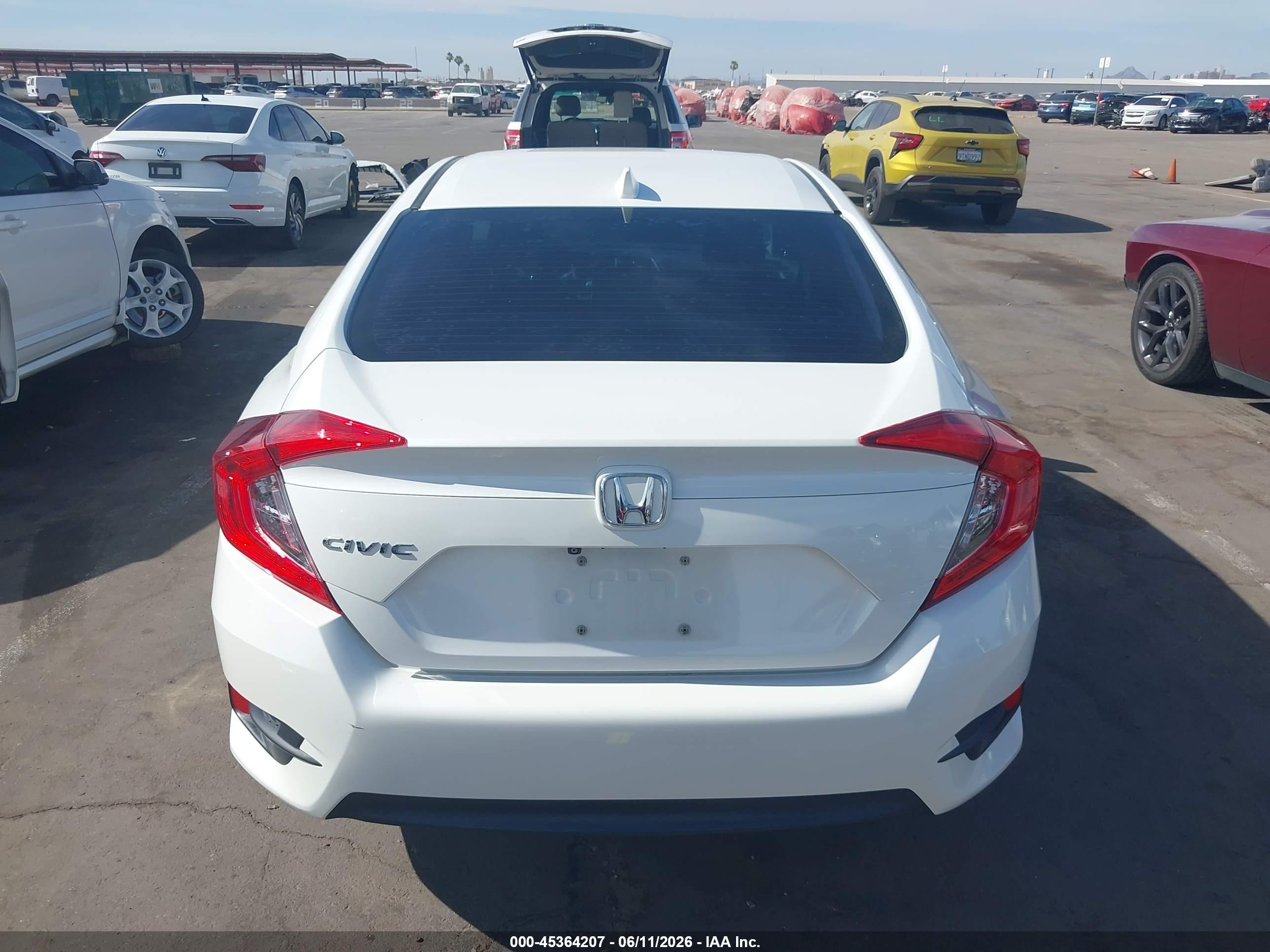 2018 Honda Civic Ex Белый vin: 2HGFC2F75JH575310
