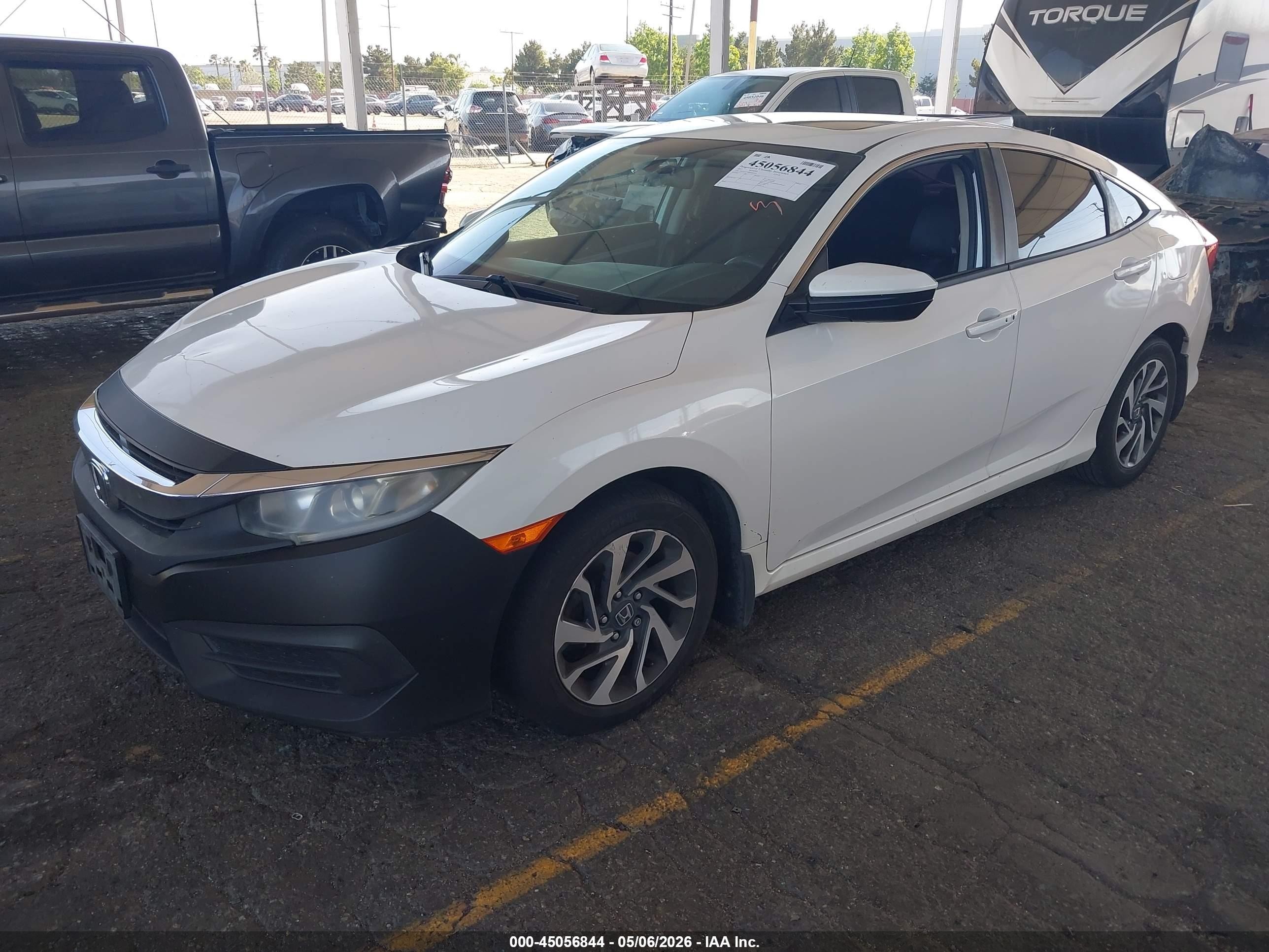 2017 Honda Civic Ex White vin: 2HGFC2F76HH566545